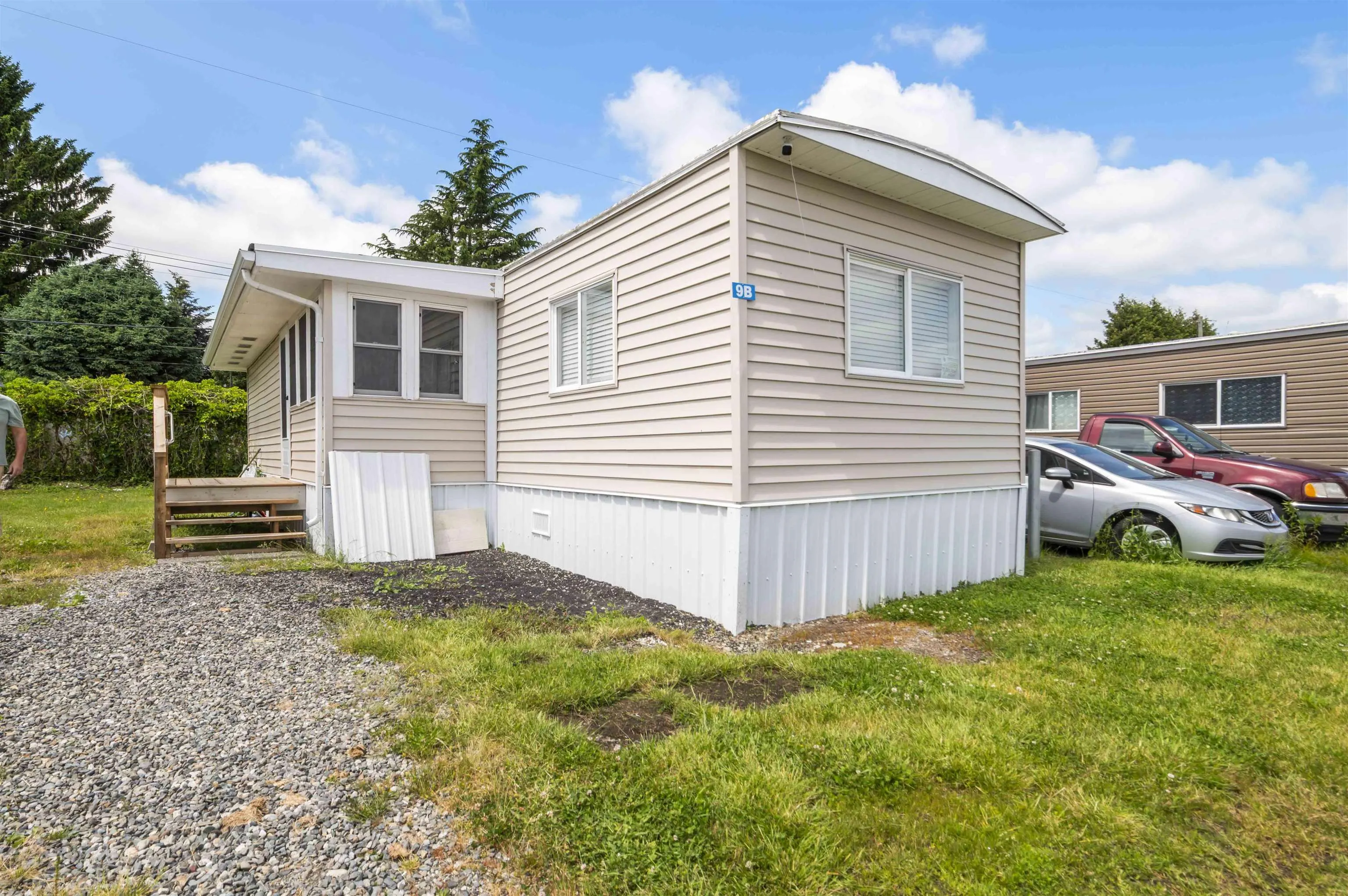 9B 26892 Fraser Highway