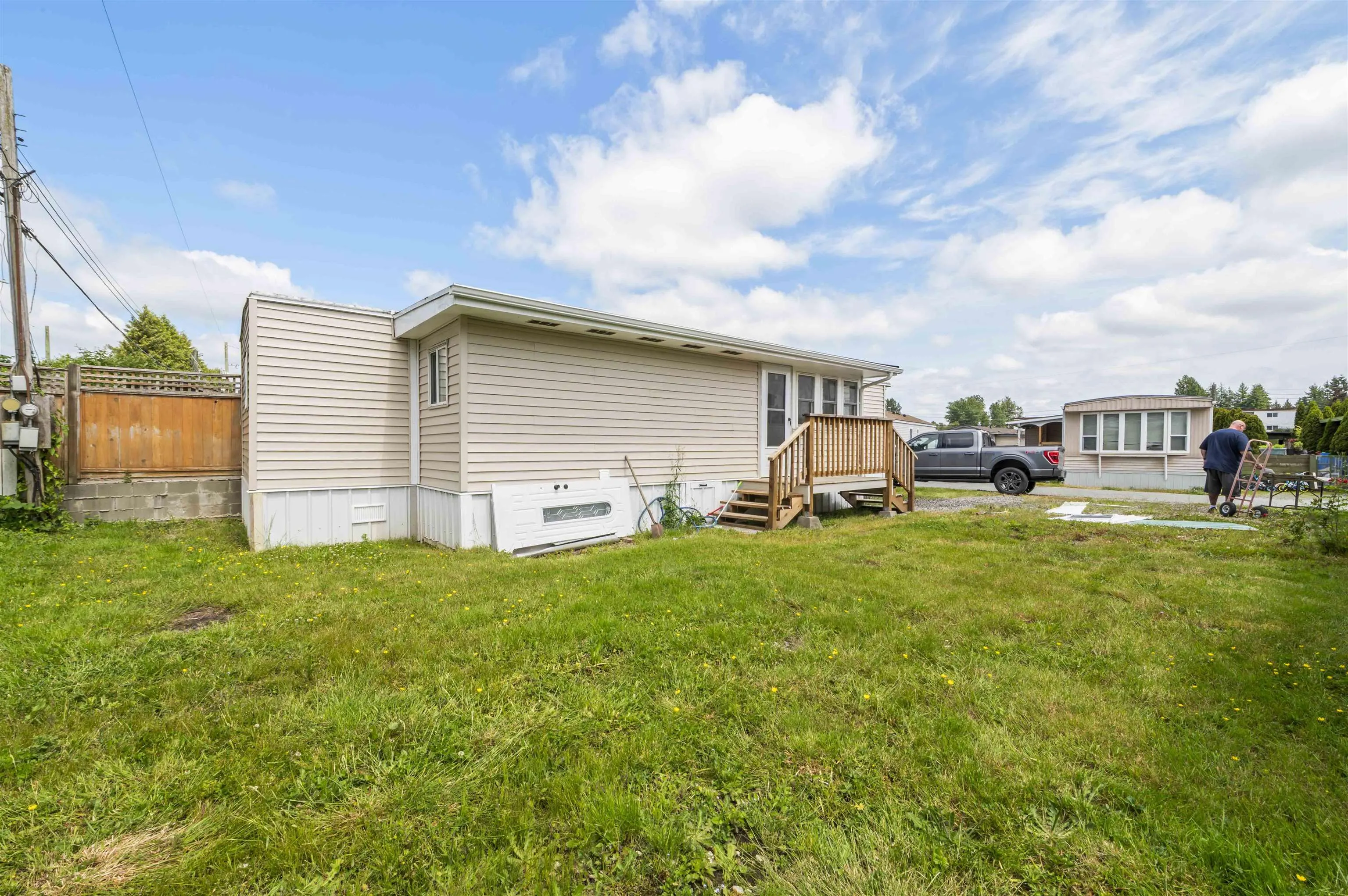 9B 26892 Fraser Highway