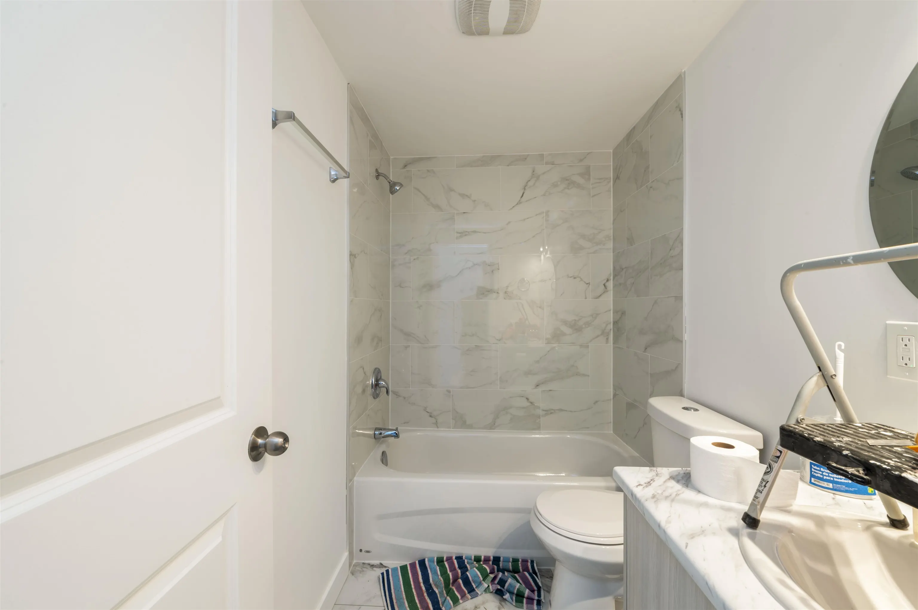 9B 26892 Fraser Highway