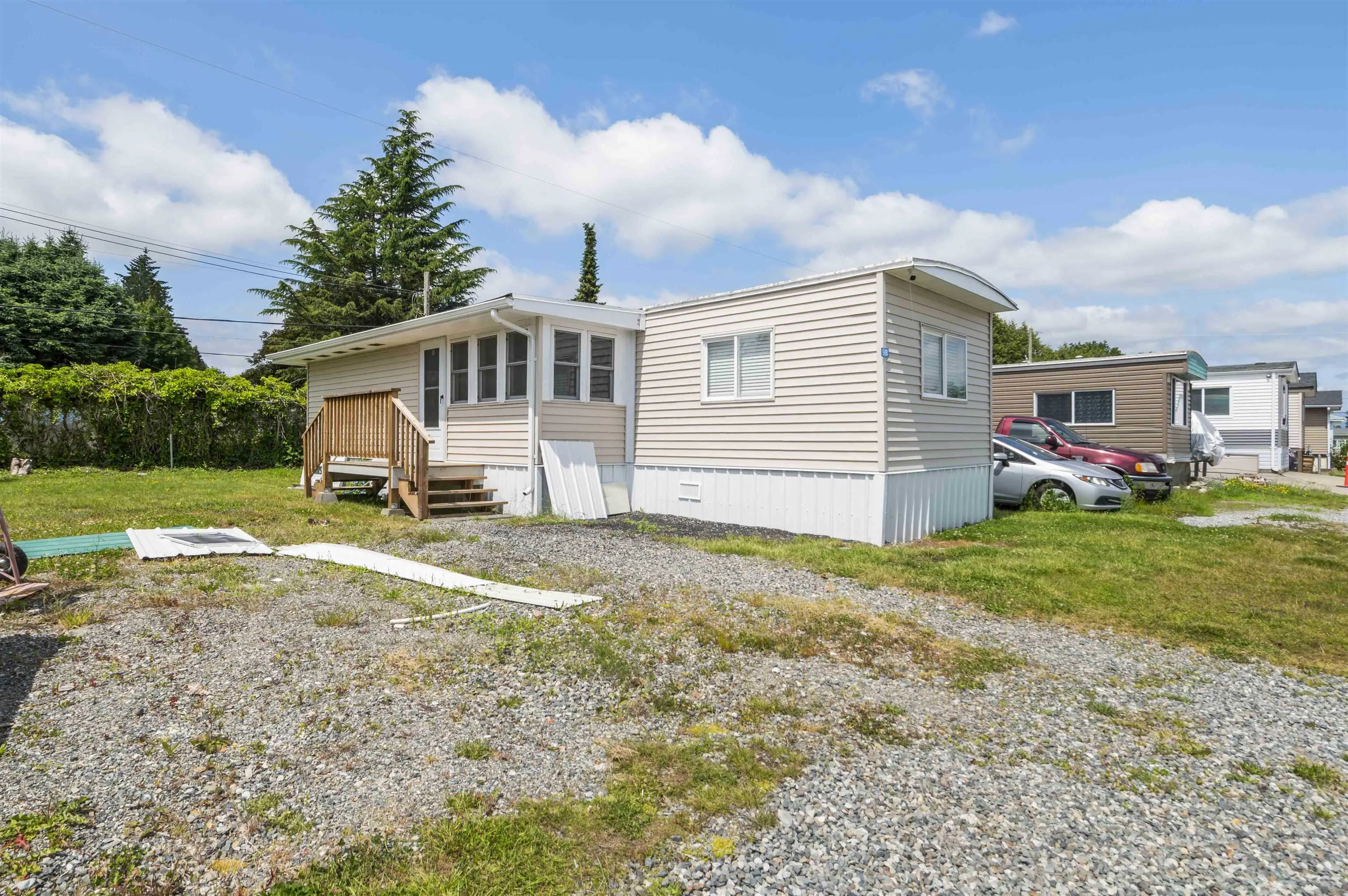 9B 26892 Fraser Highway
