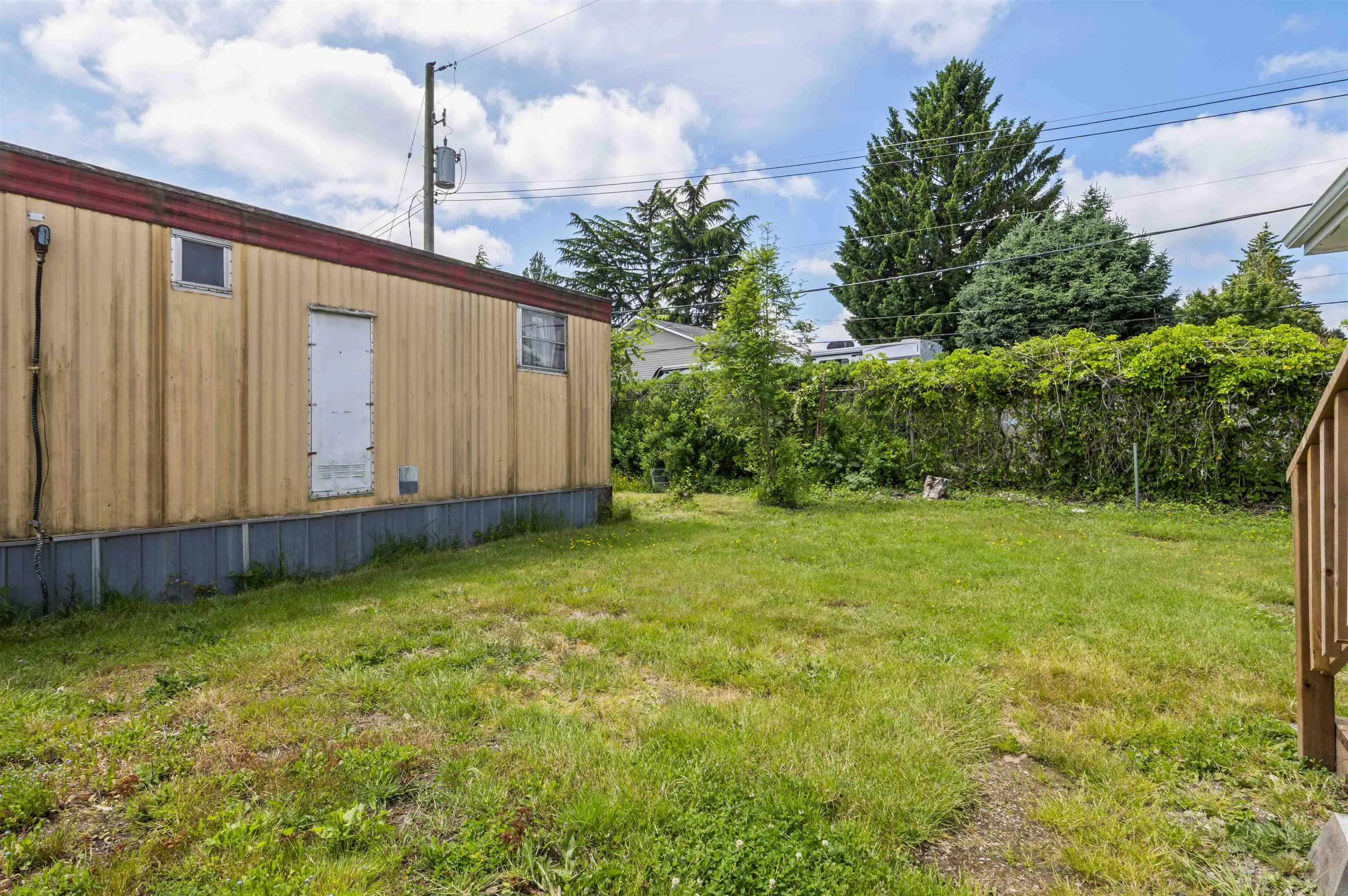 9B 26892 Fraser Highway