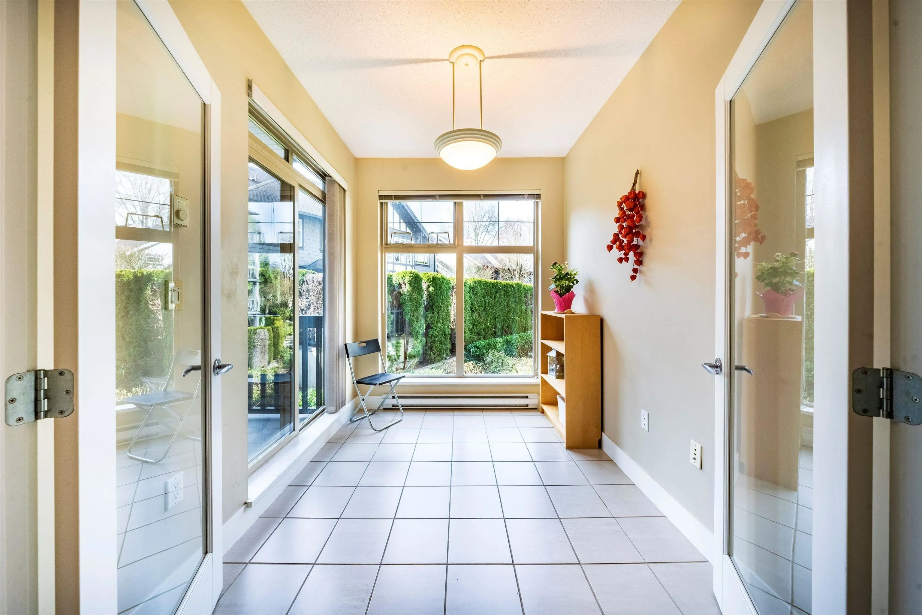 21X 4885 Valley Drive