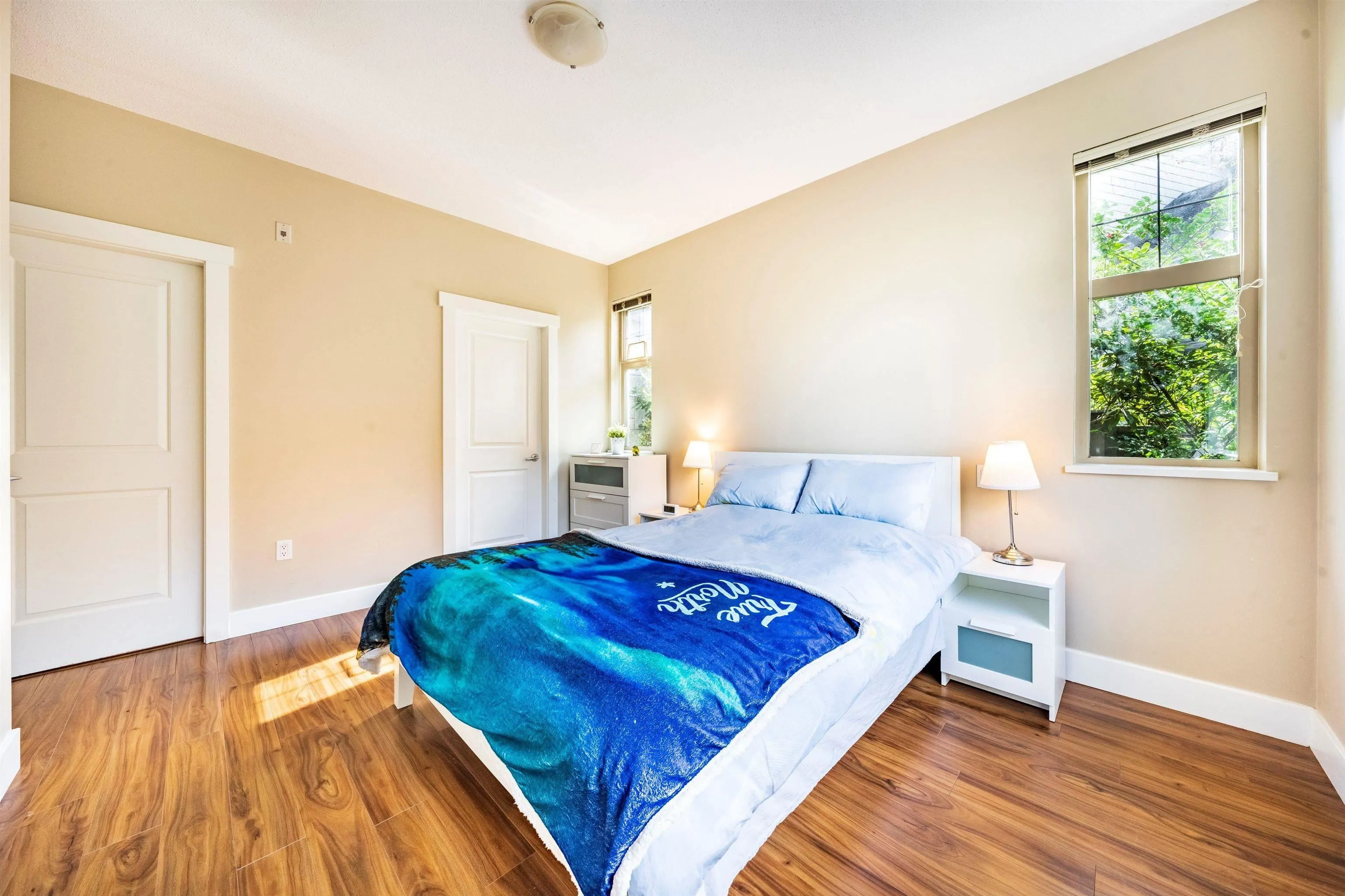 21X 4885 Valley Drive