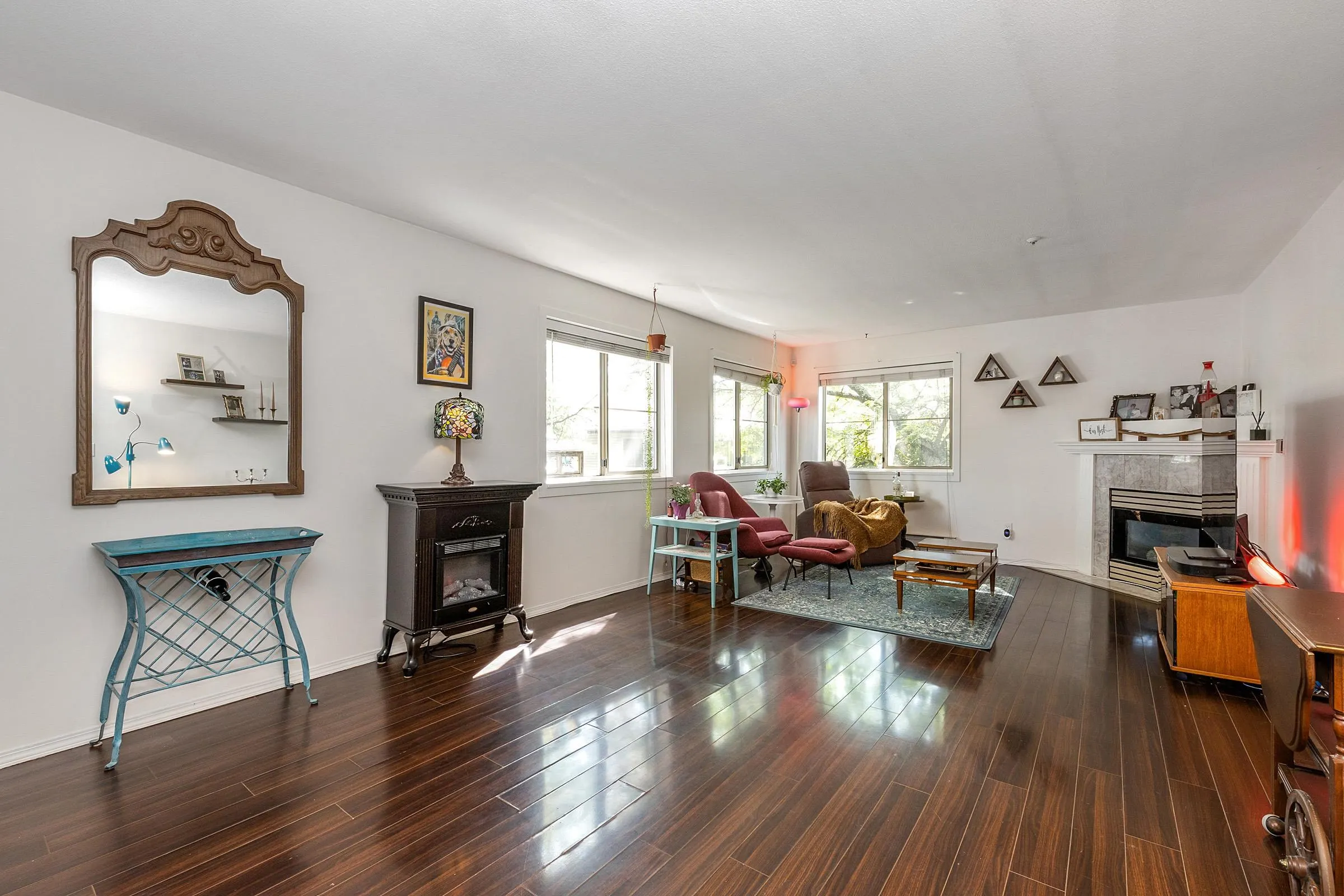 204 19130 Ford Road