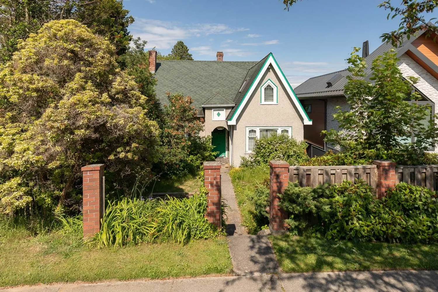 4376 Quesnel Drive