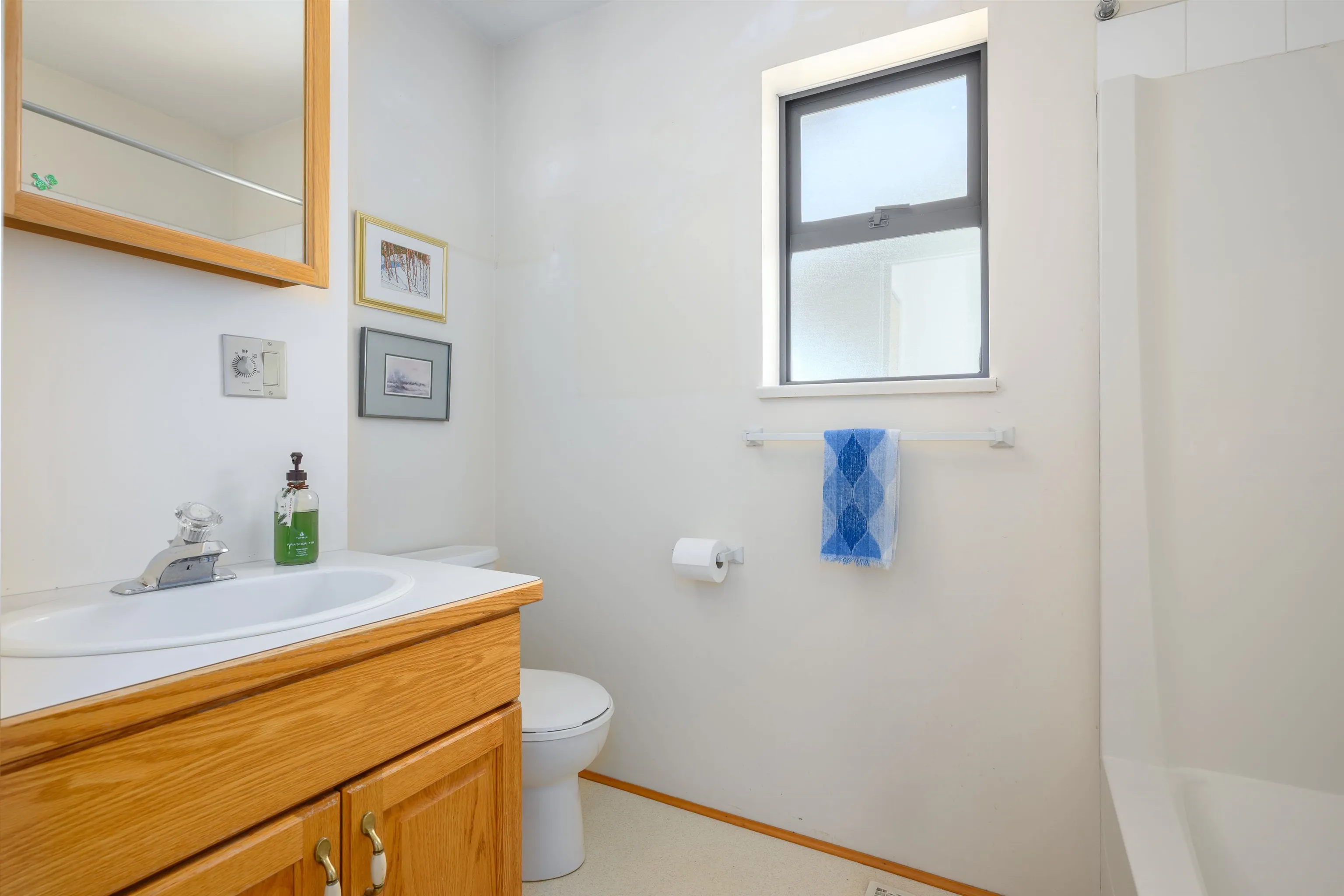 513 E 5th Street