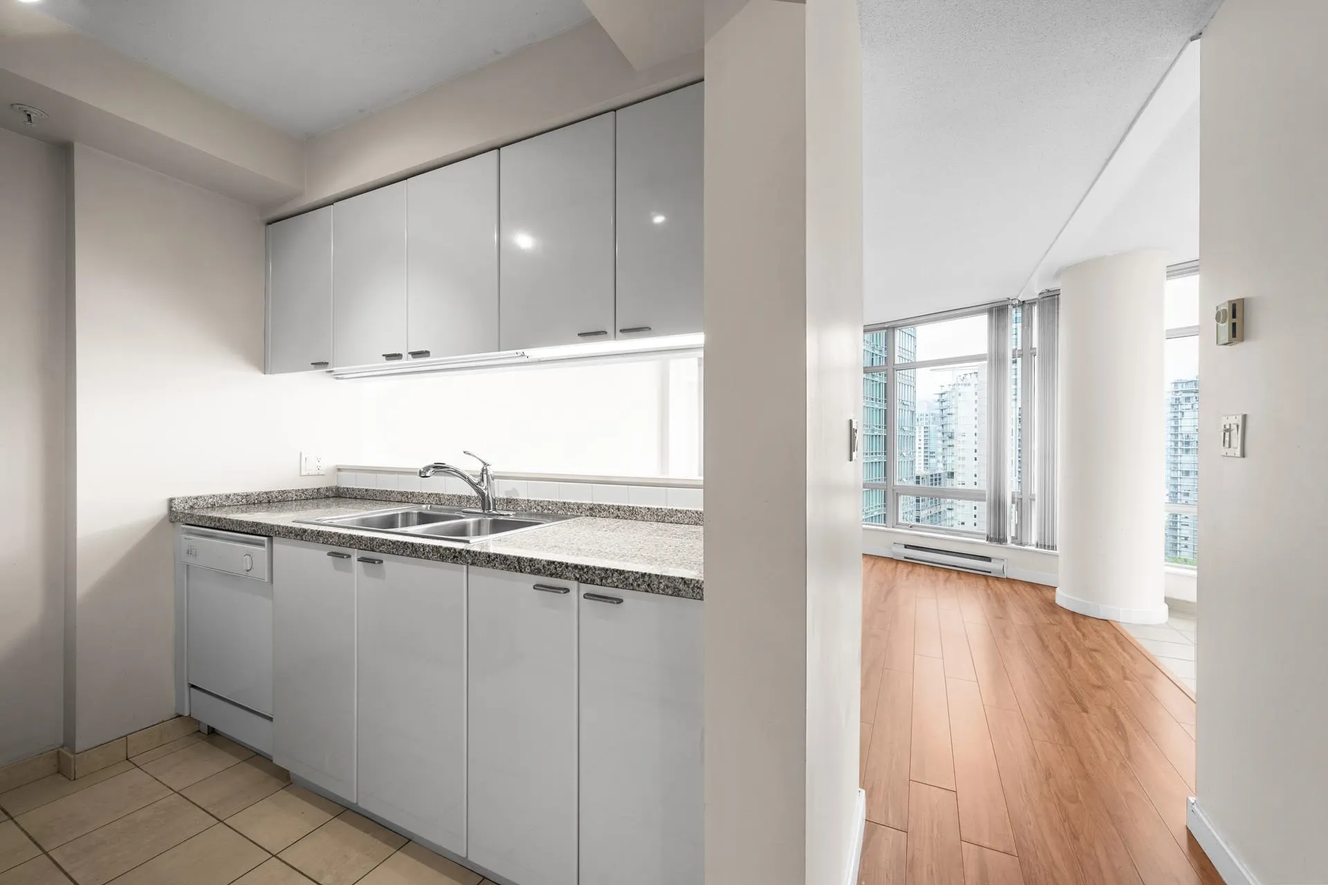 1406 1288 Alberni Street