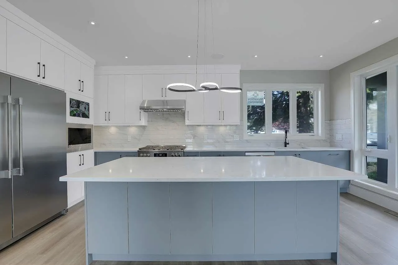 1139 Axen Road