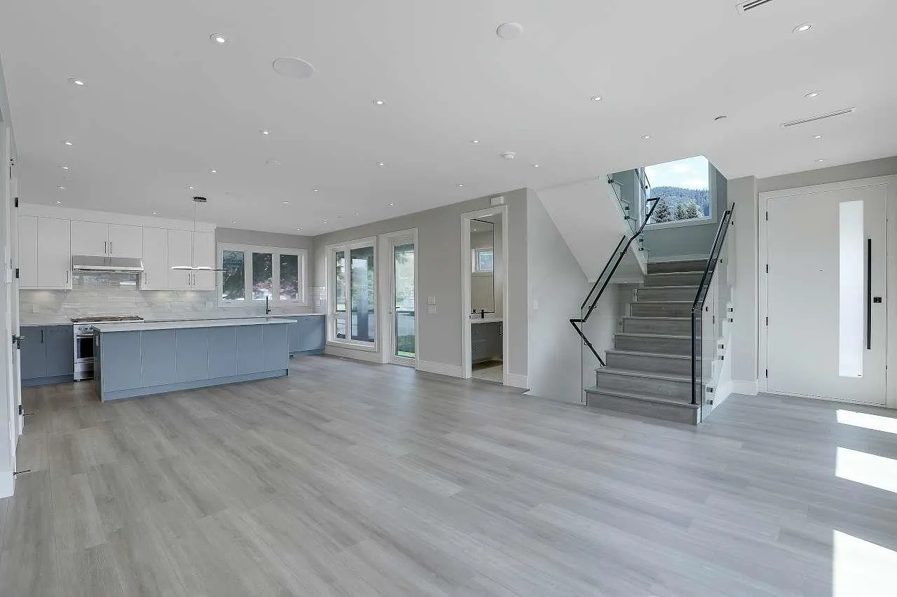1139 Axen Road