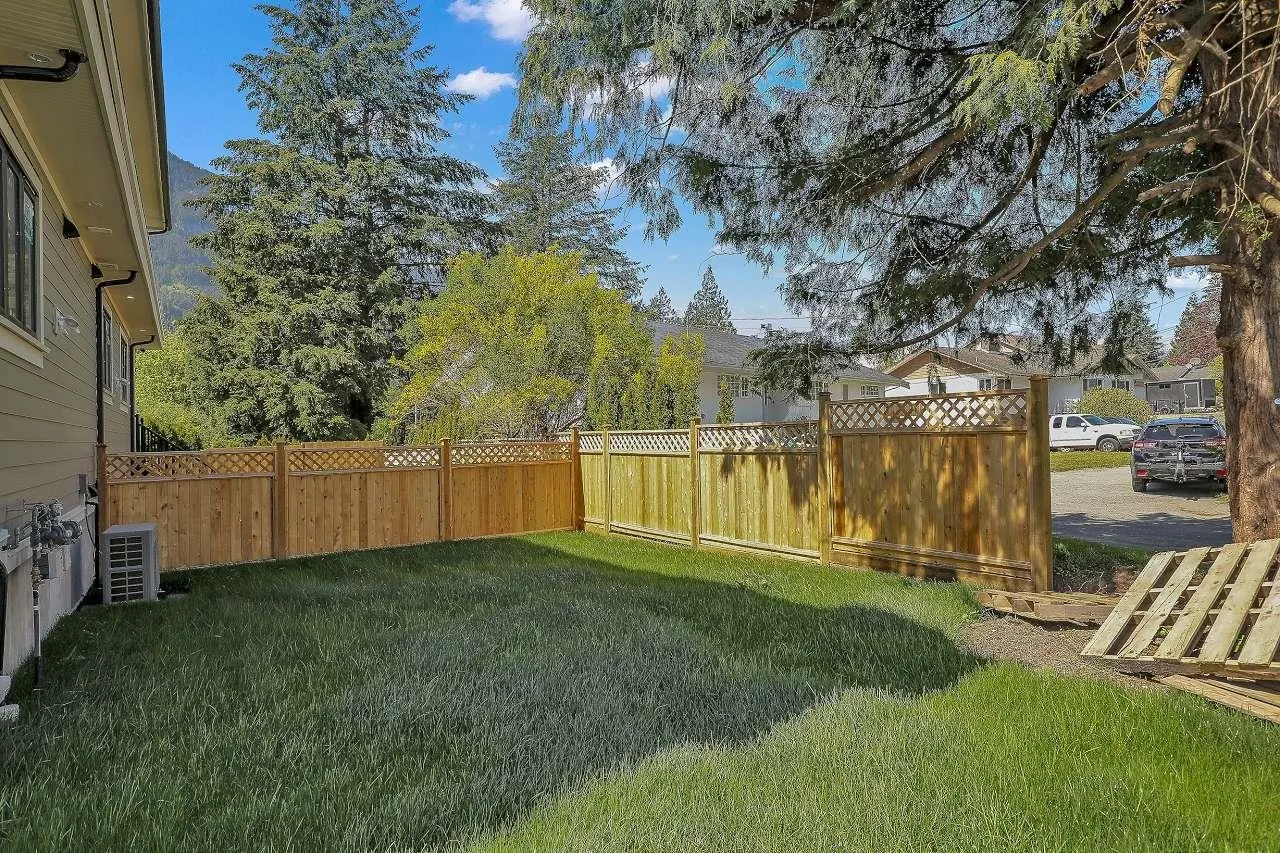 1139 Axen Road