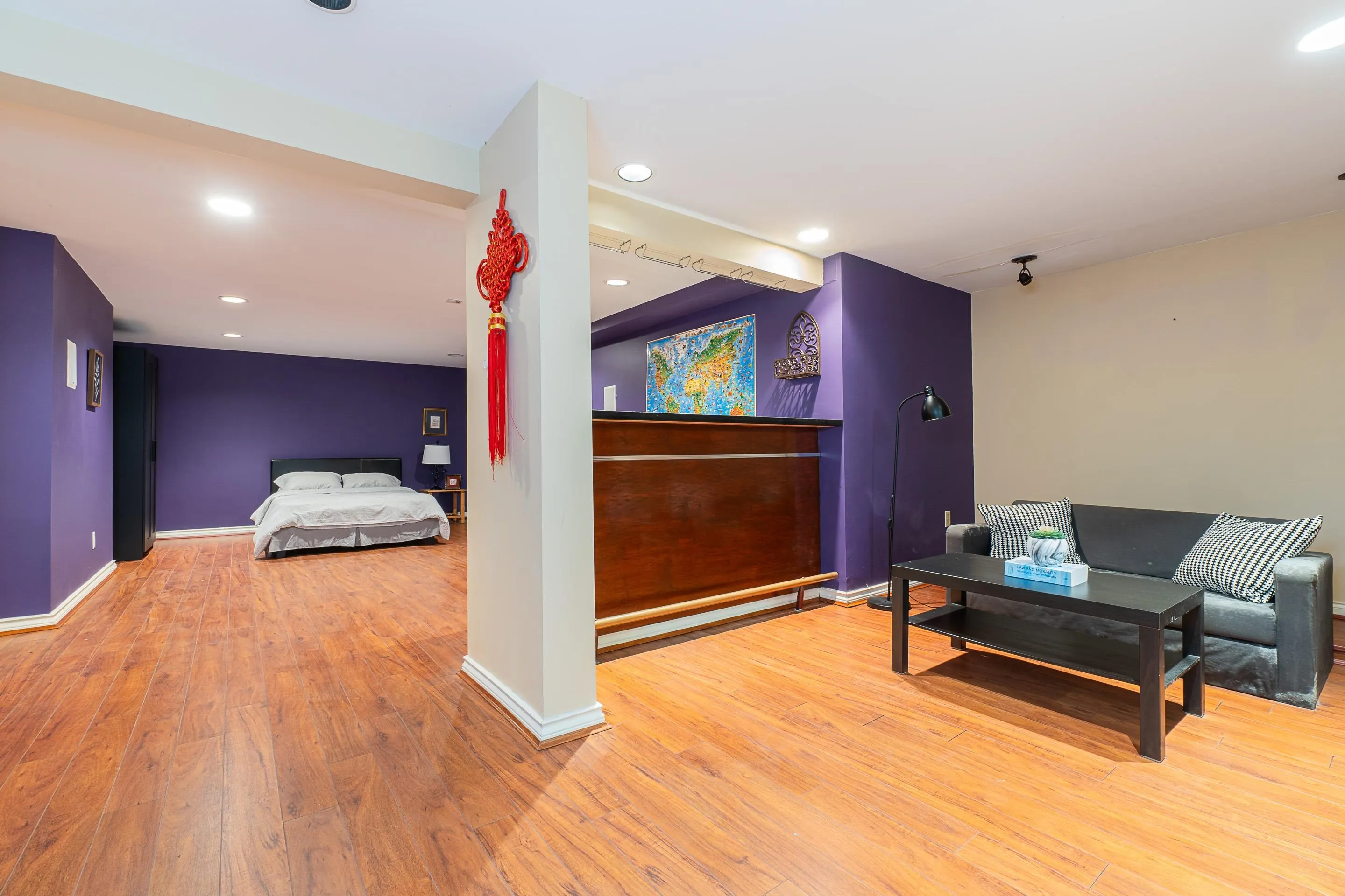 1667 W 40th Avenue