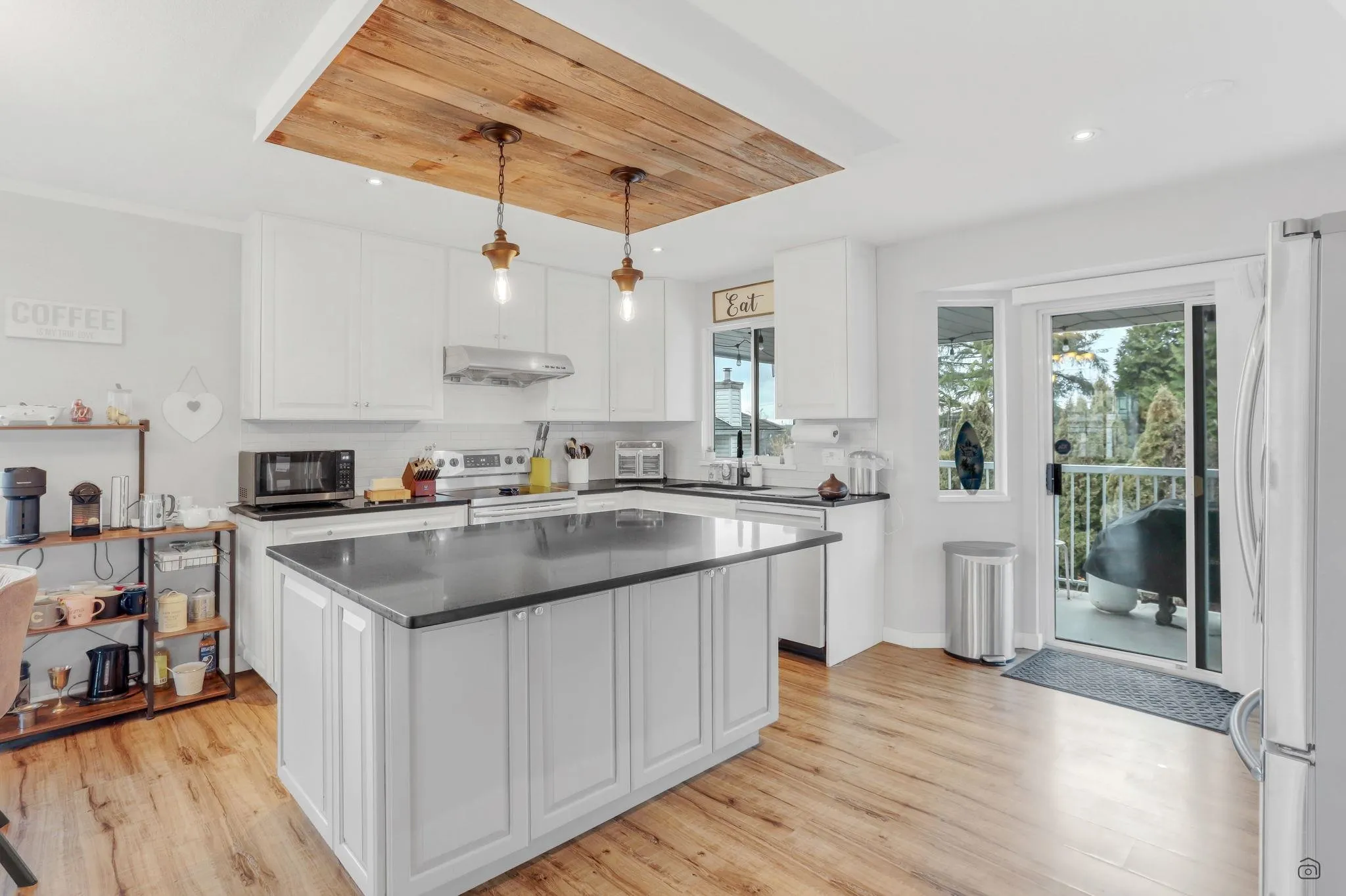 19020 60a Avenue