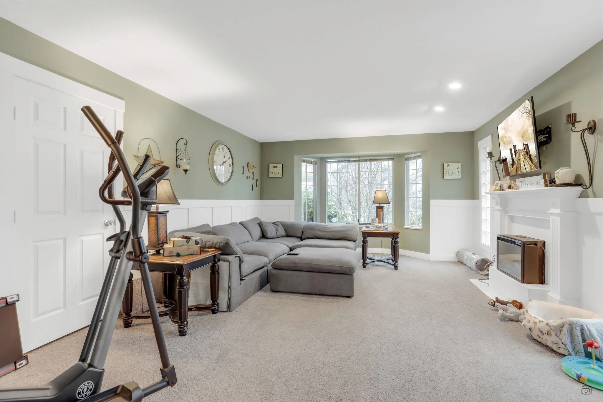 19020 60a Avenue