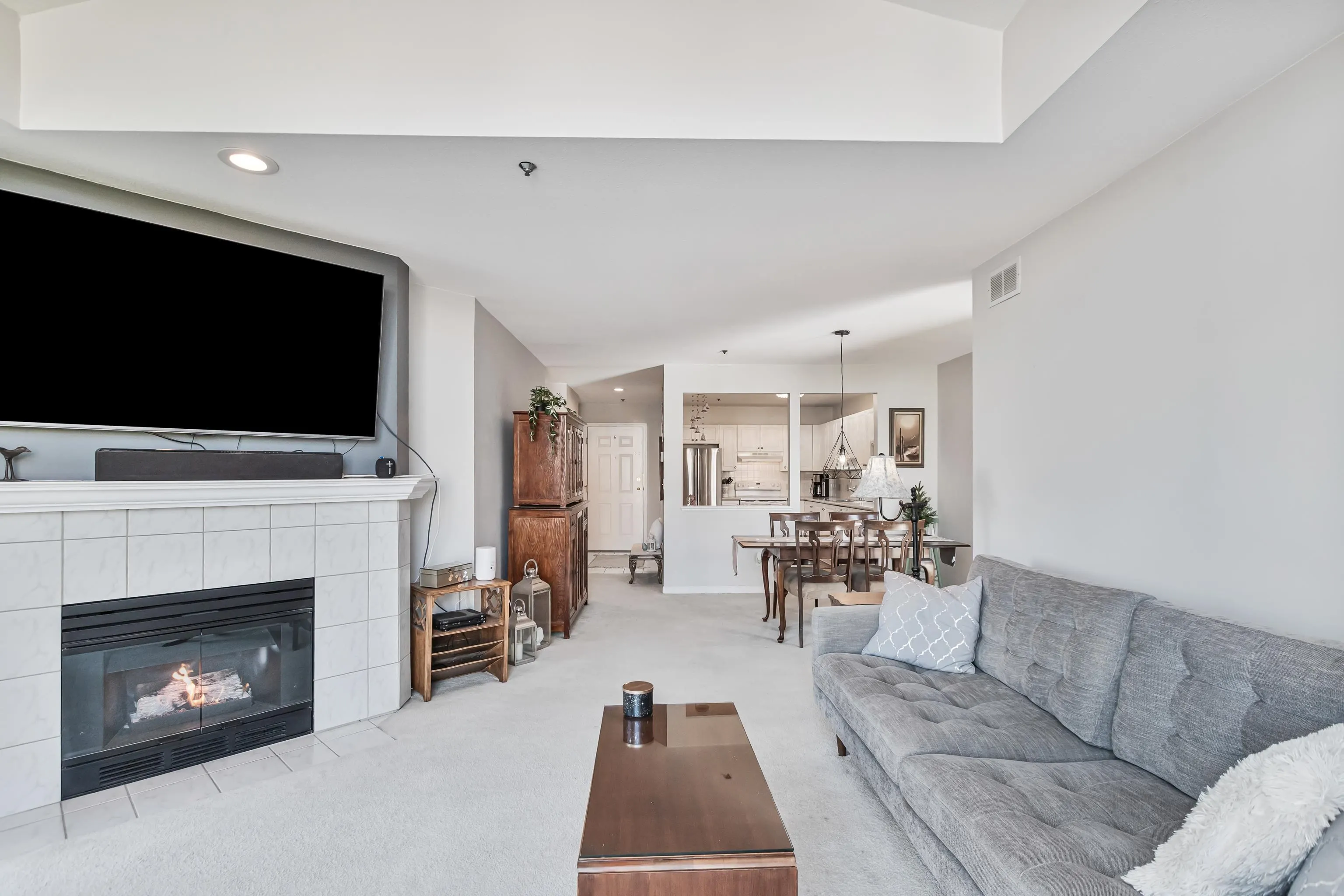 308 19121 Ford Road