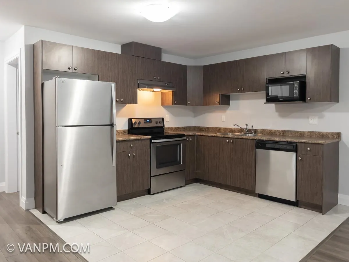 Basement 3XX Finnigan Street