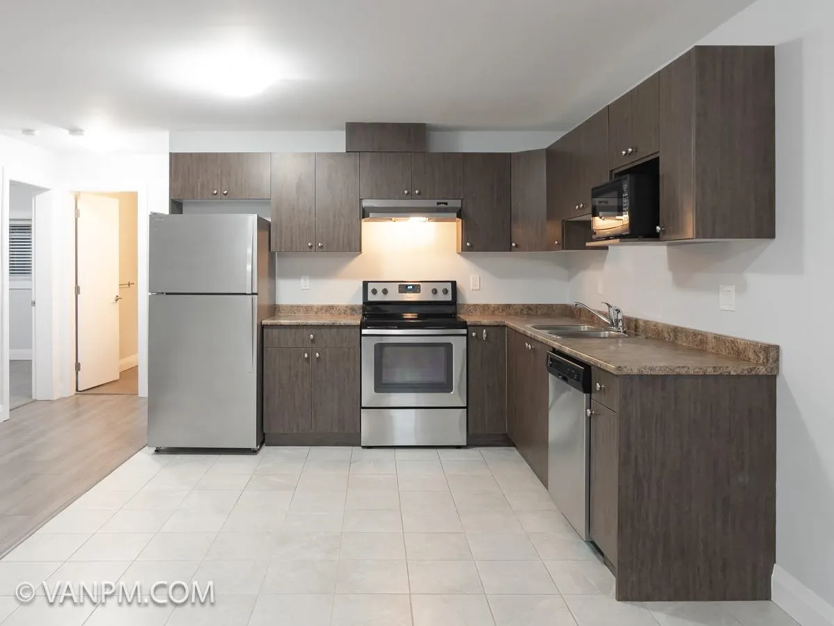 Basement 3XX Finnigan Street