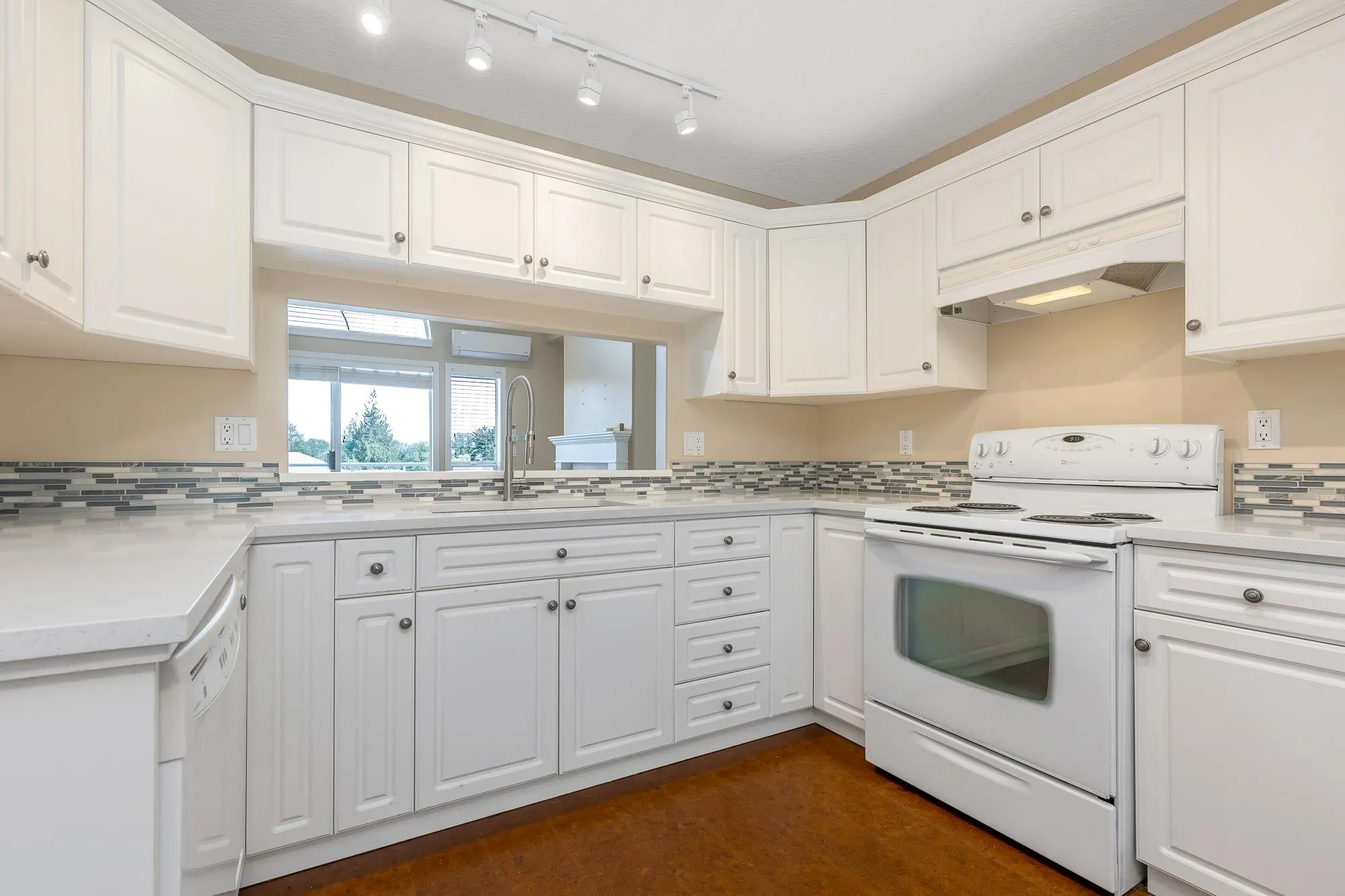 76 4001 Old Clayburn Road