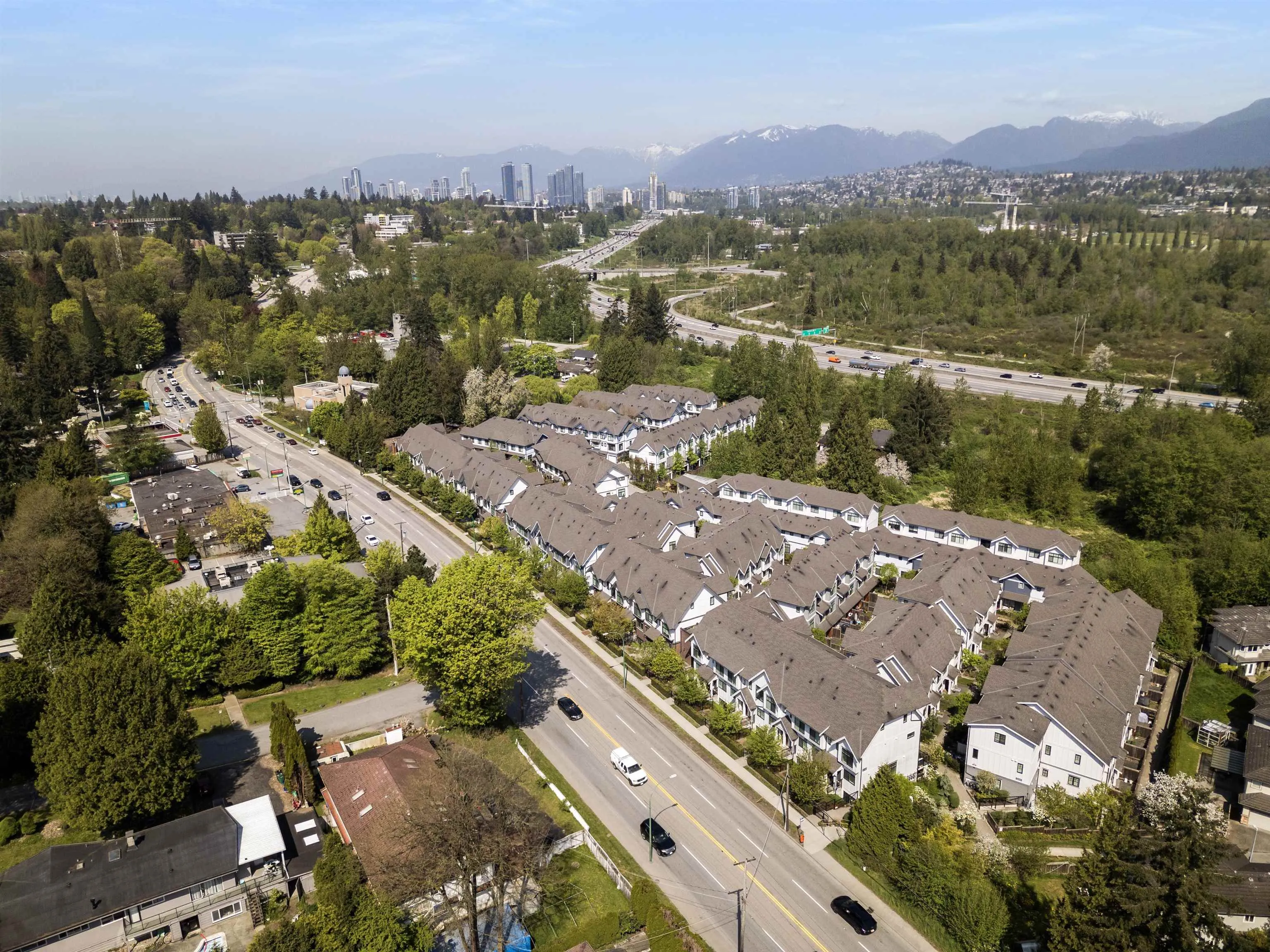 7 5152 Canada Way