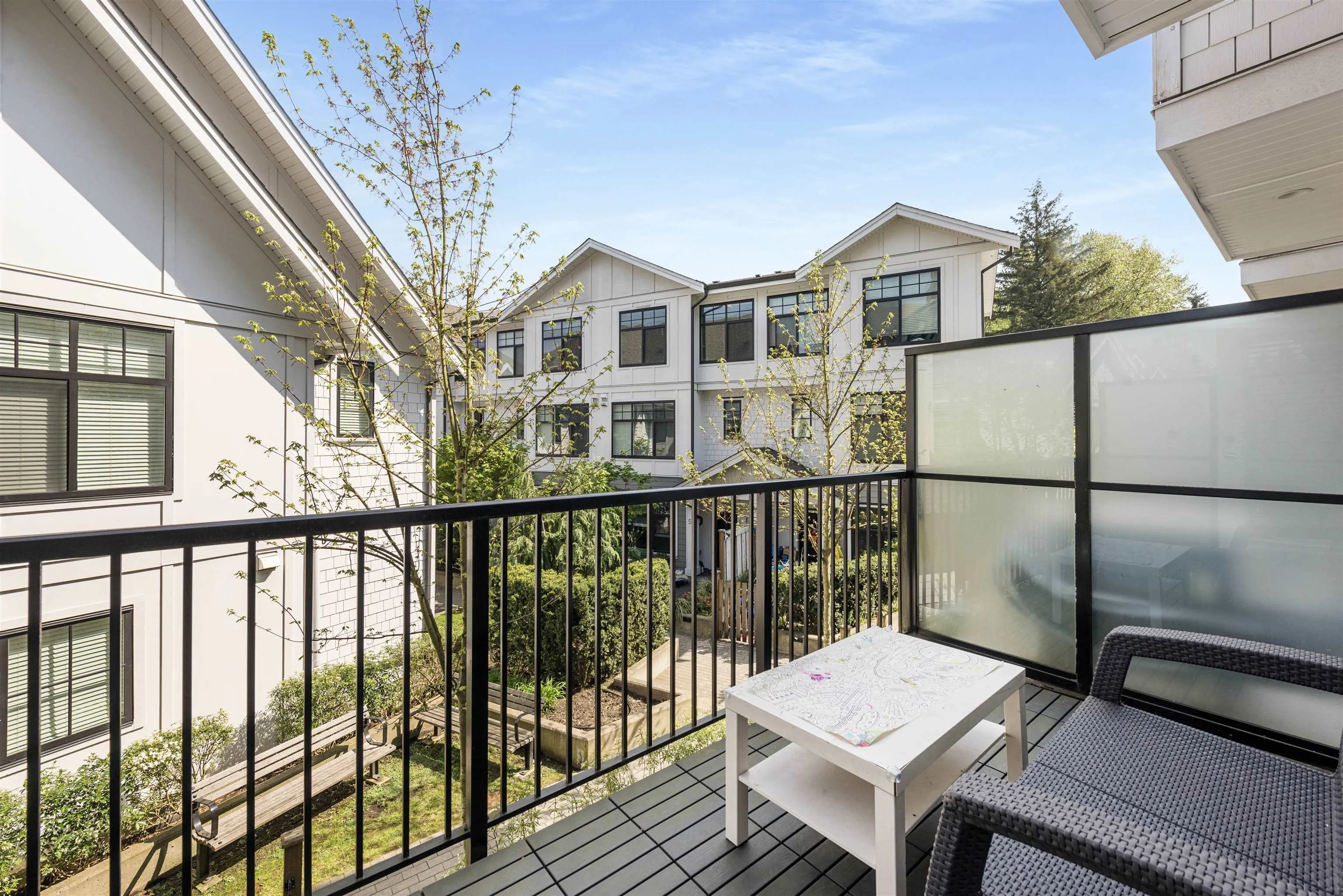 7 5152 Canada Way