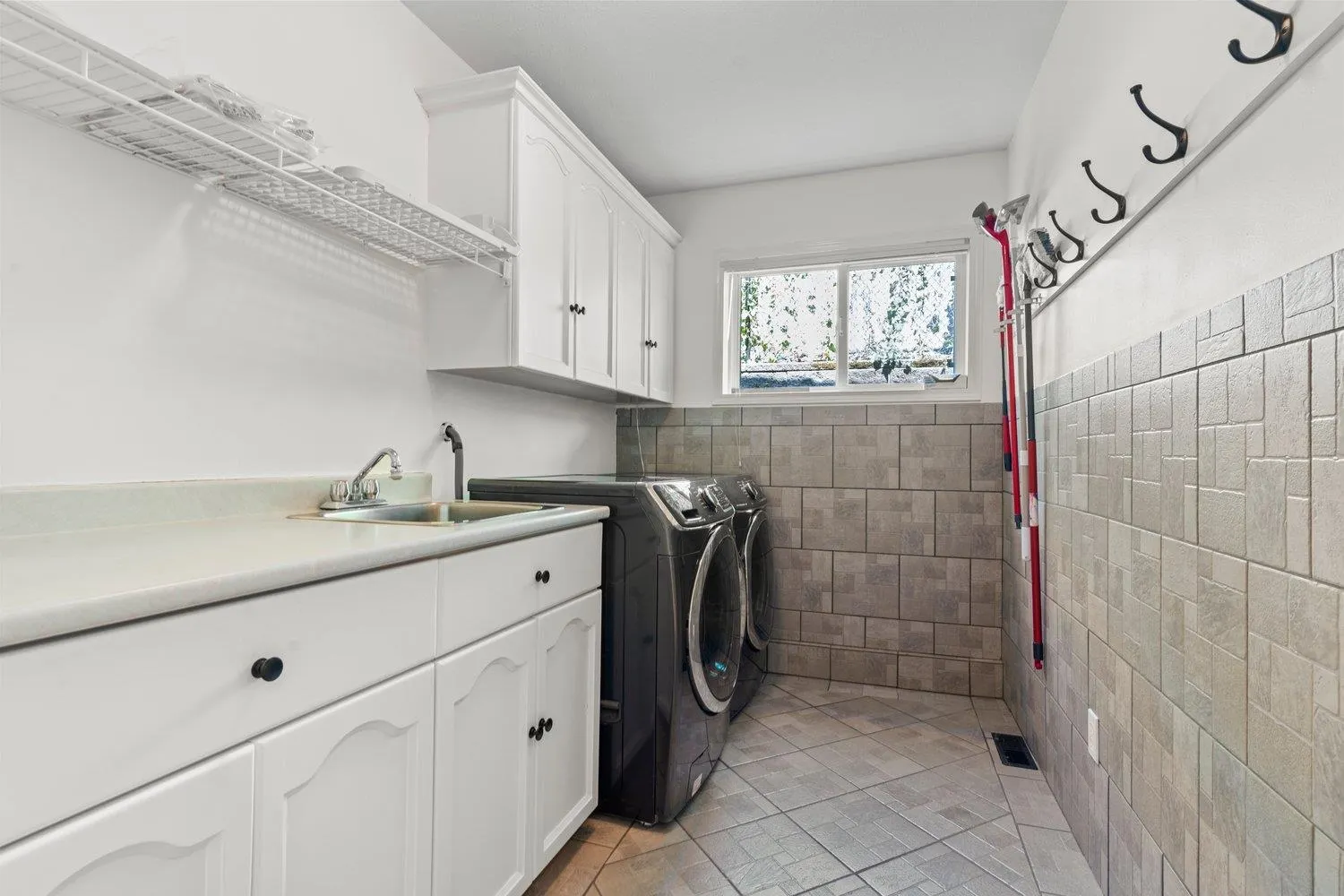 36477 Country Place