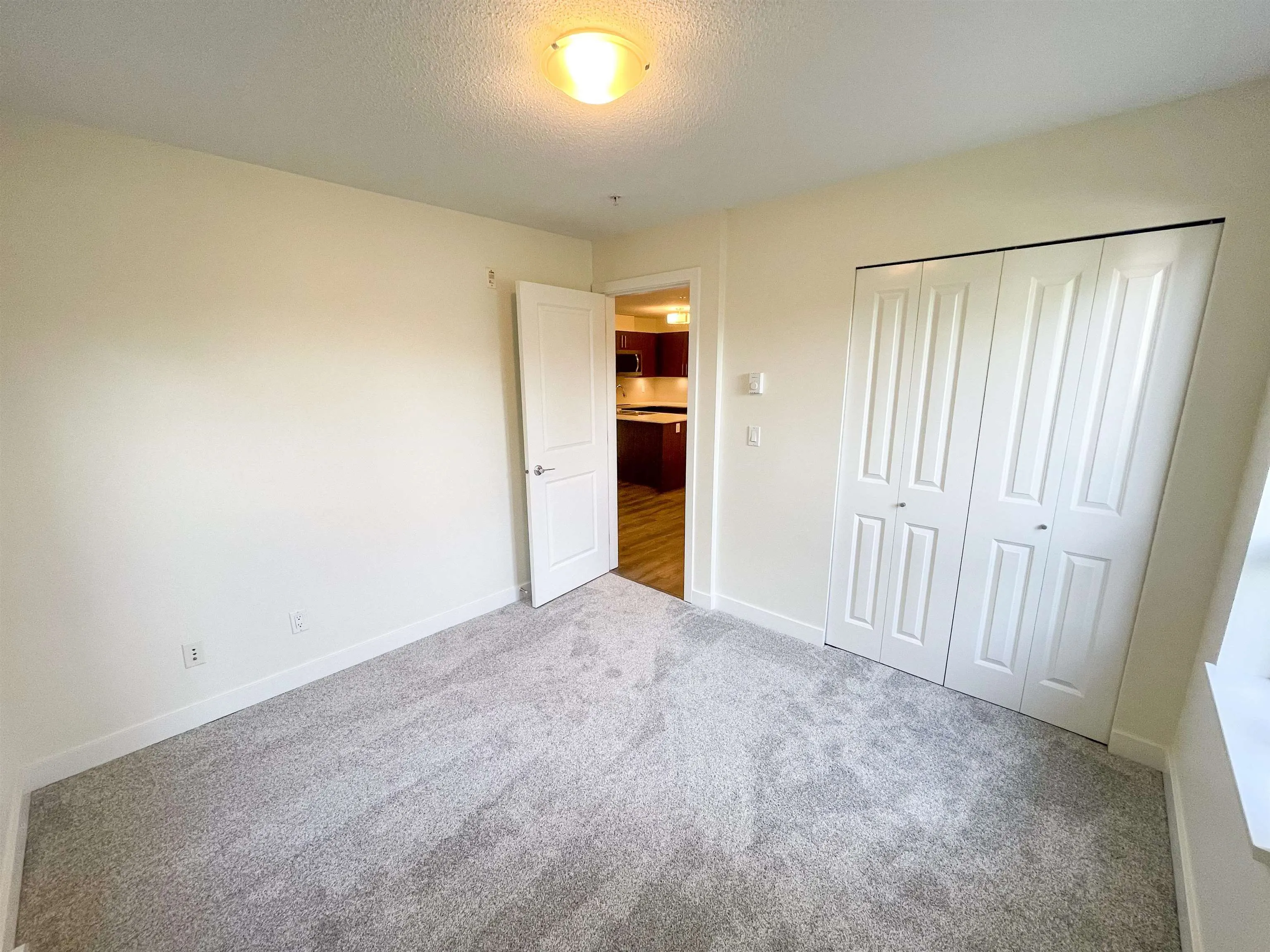 207 8915 202 Street