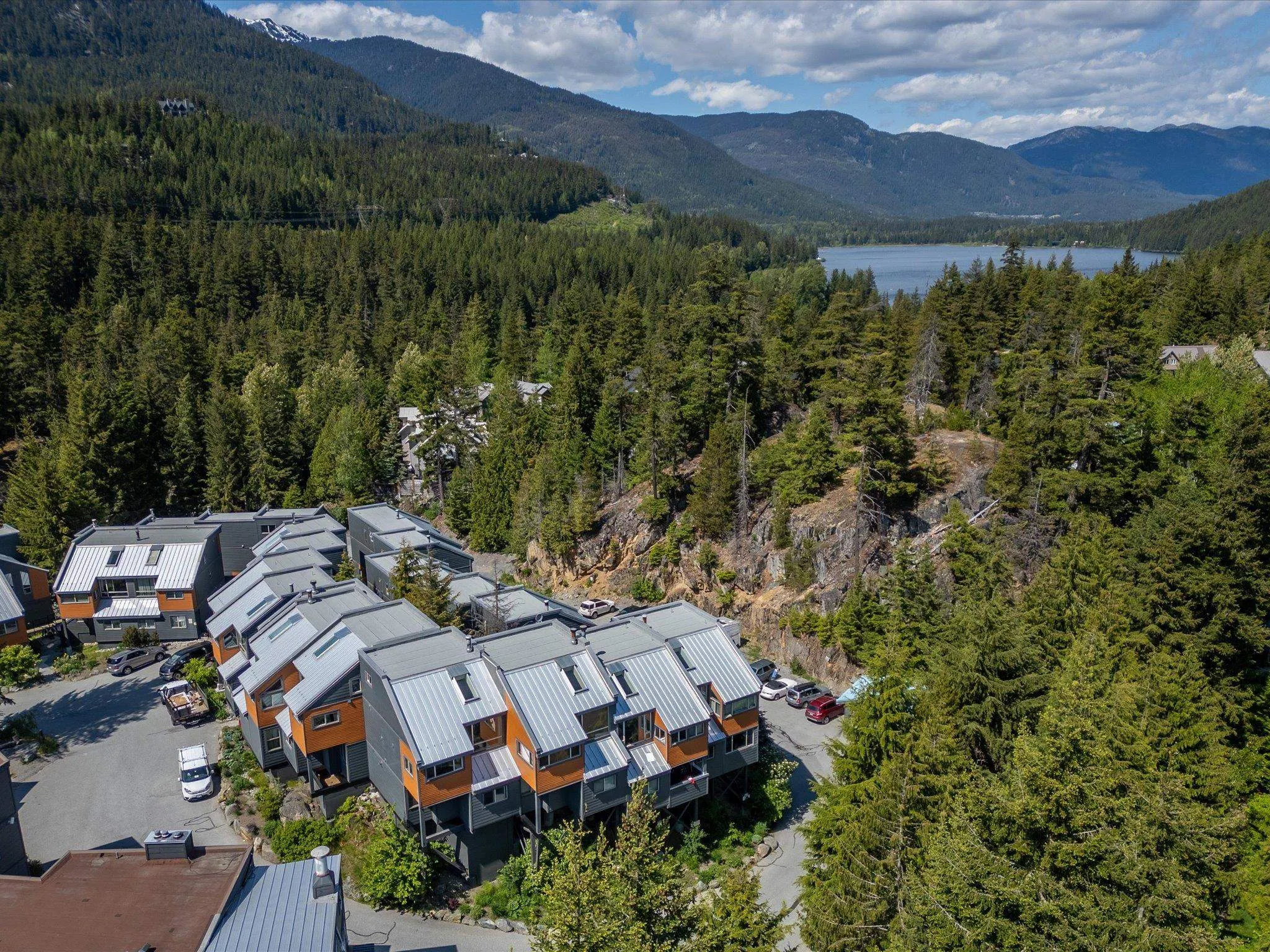 4 2110 Whistler Road