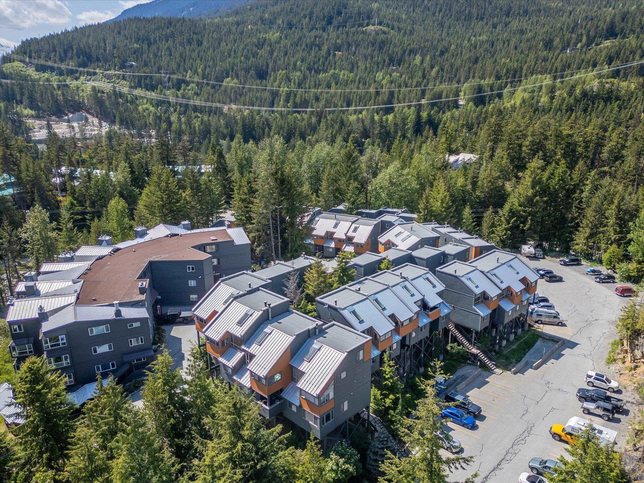 4 2110 Whistler Road