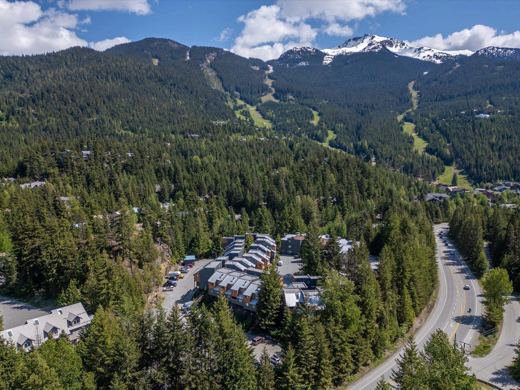 4 2110 Whistler Road