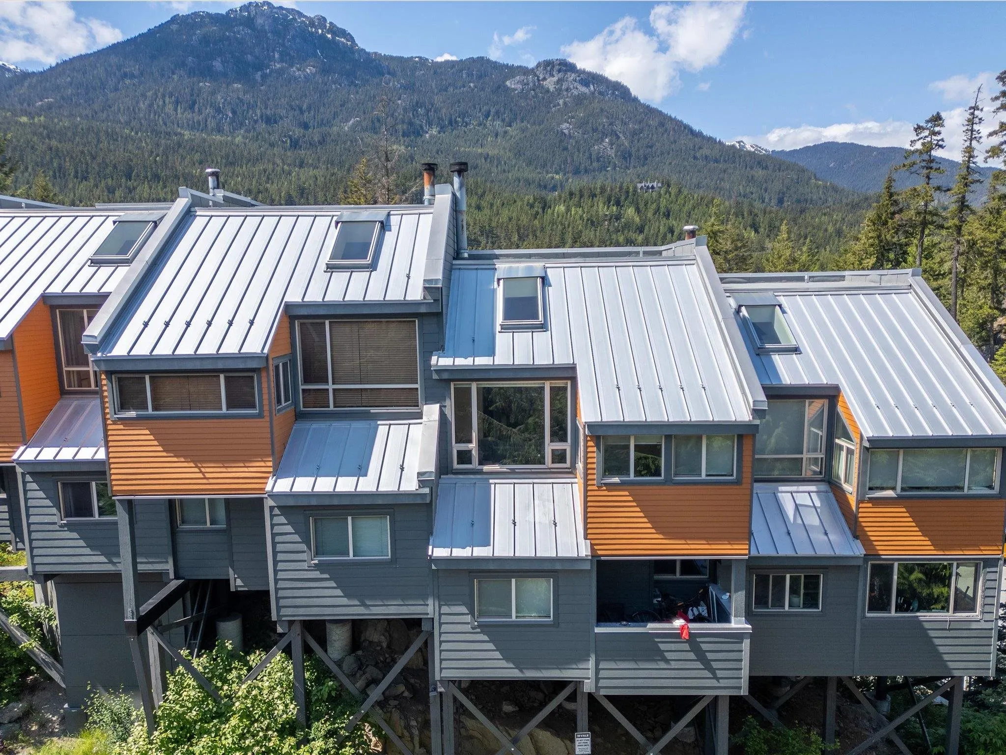 4 2110 Whistler Road