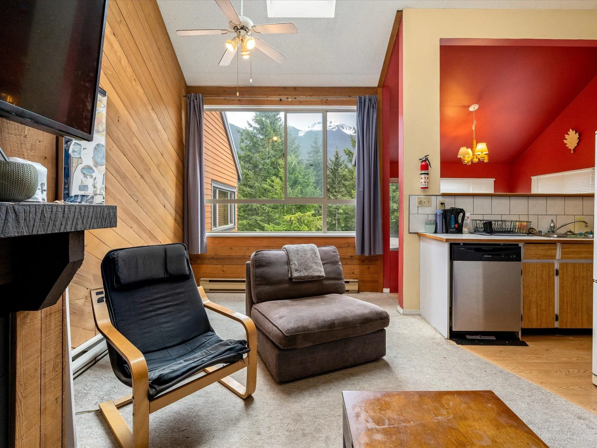 4 2110 Whistler Road