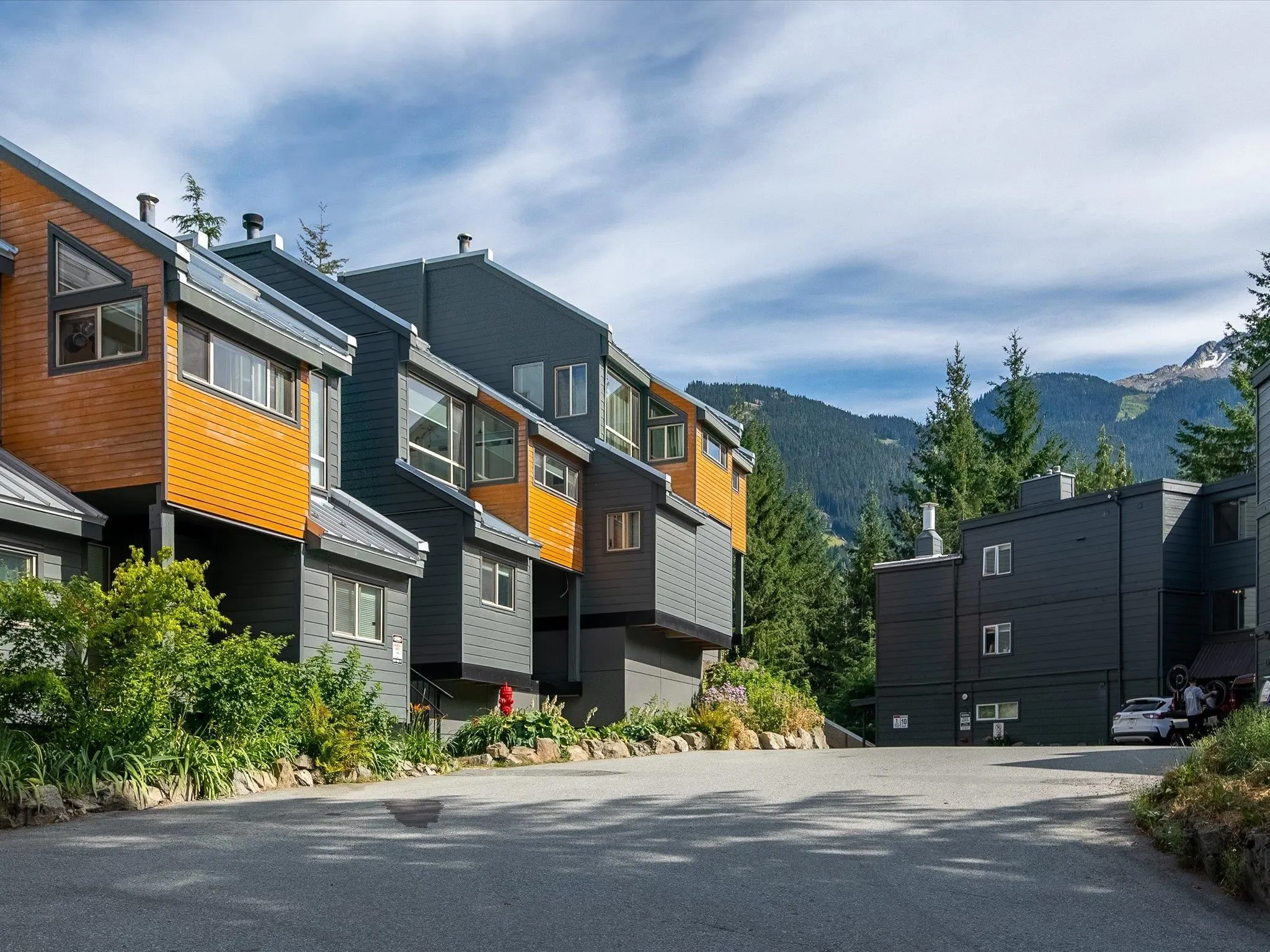 4 2110 Whistler Road
