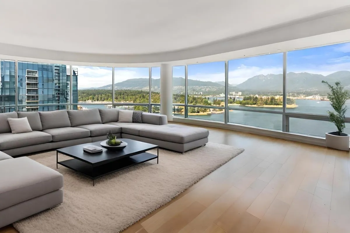 2101 1169 W Cordova Street