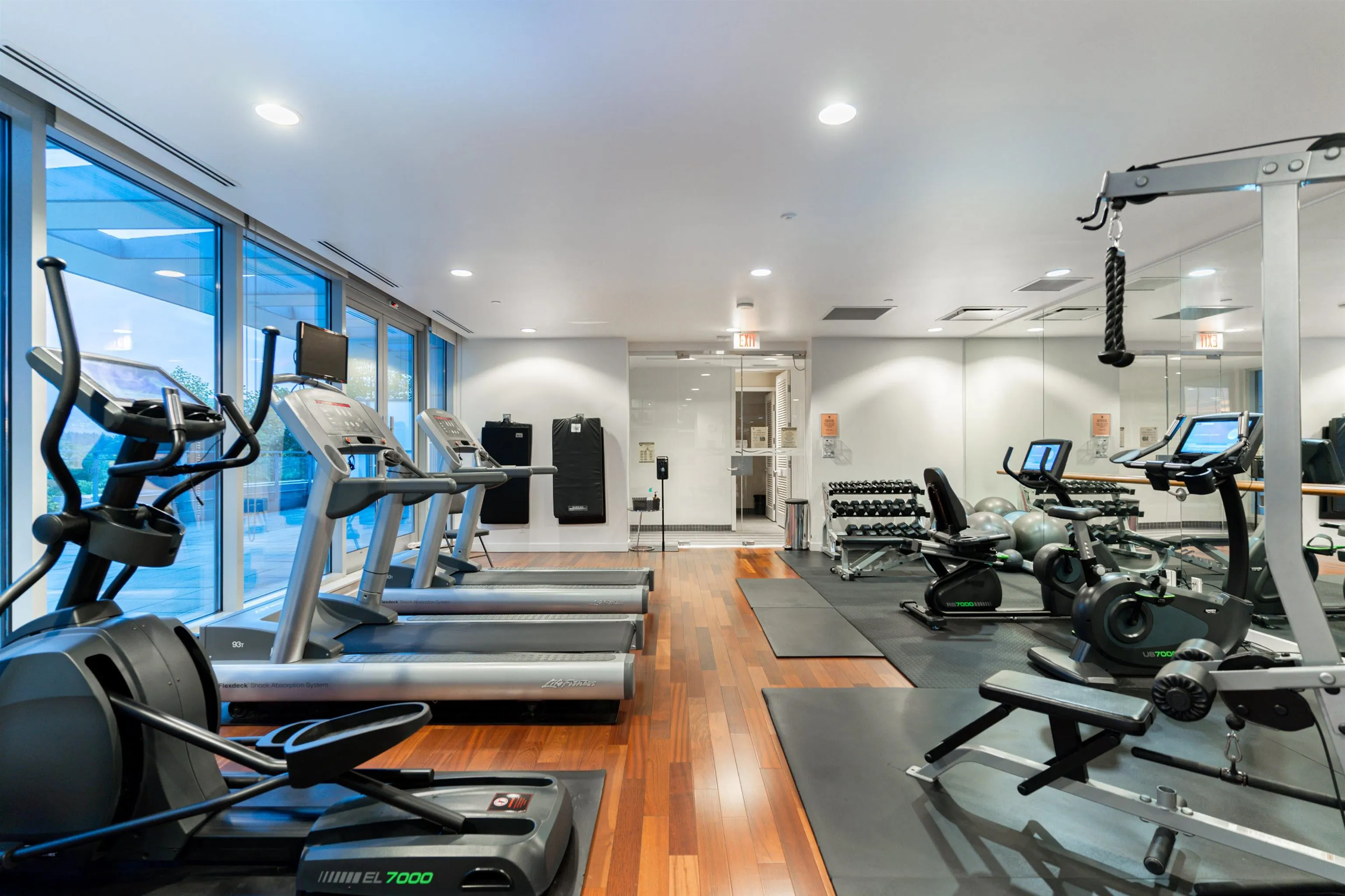 2101 1169 W Cordova Street