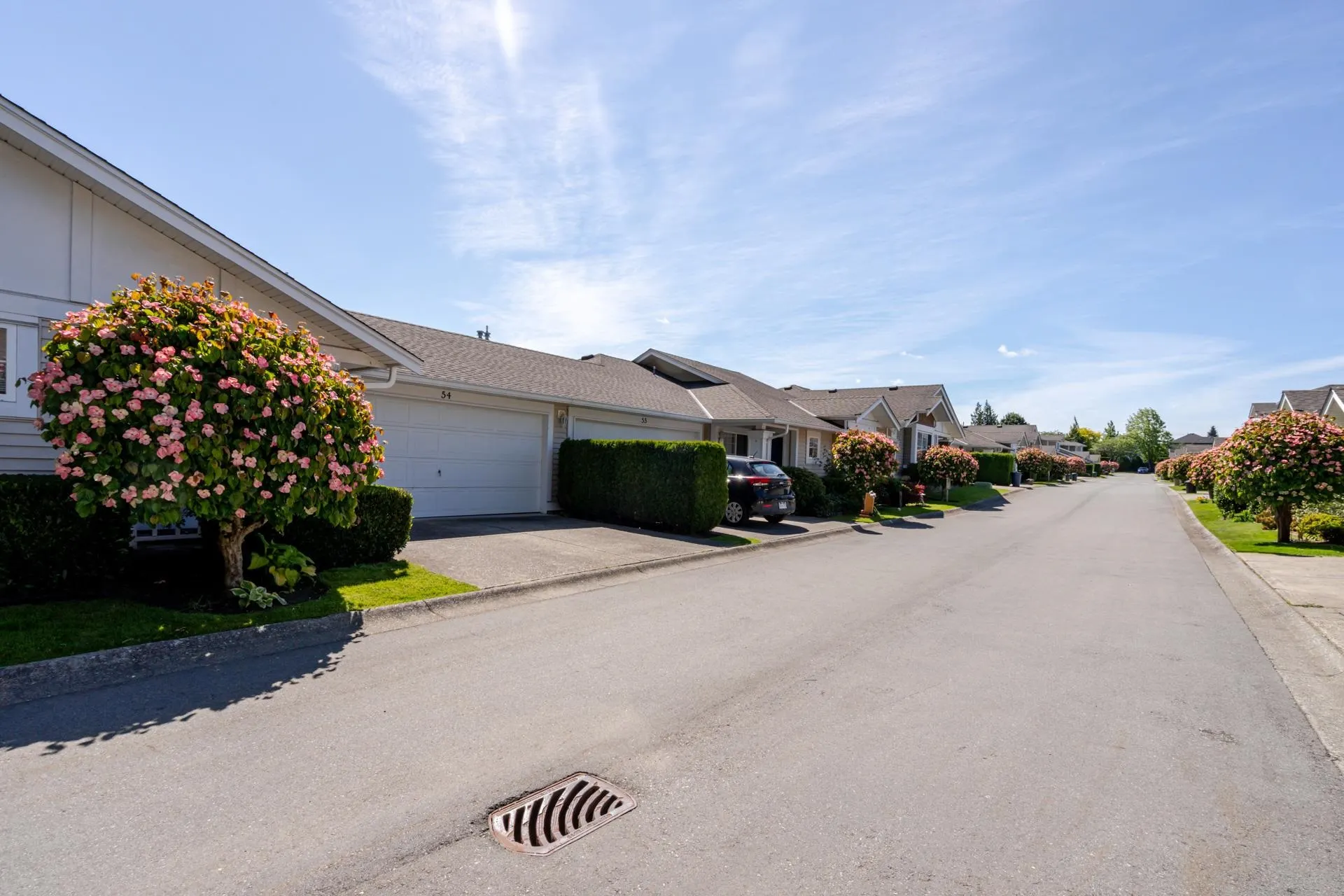 54 6885 184 Street
