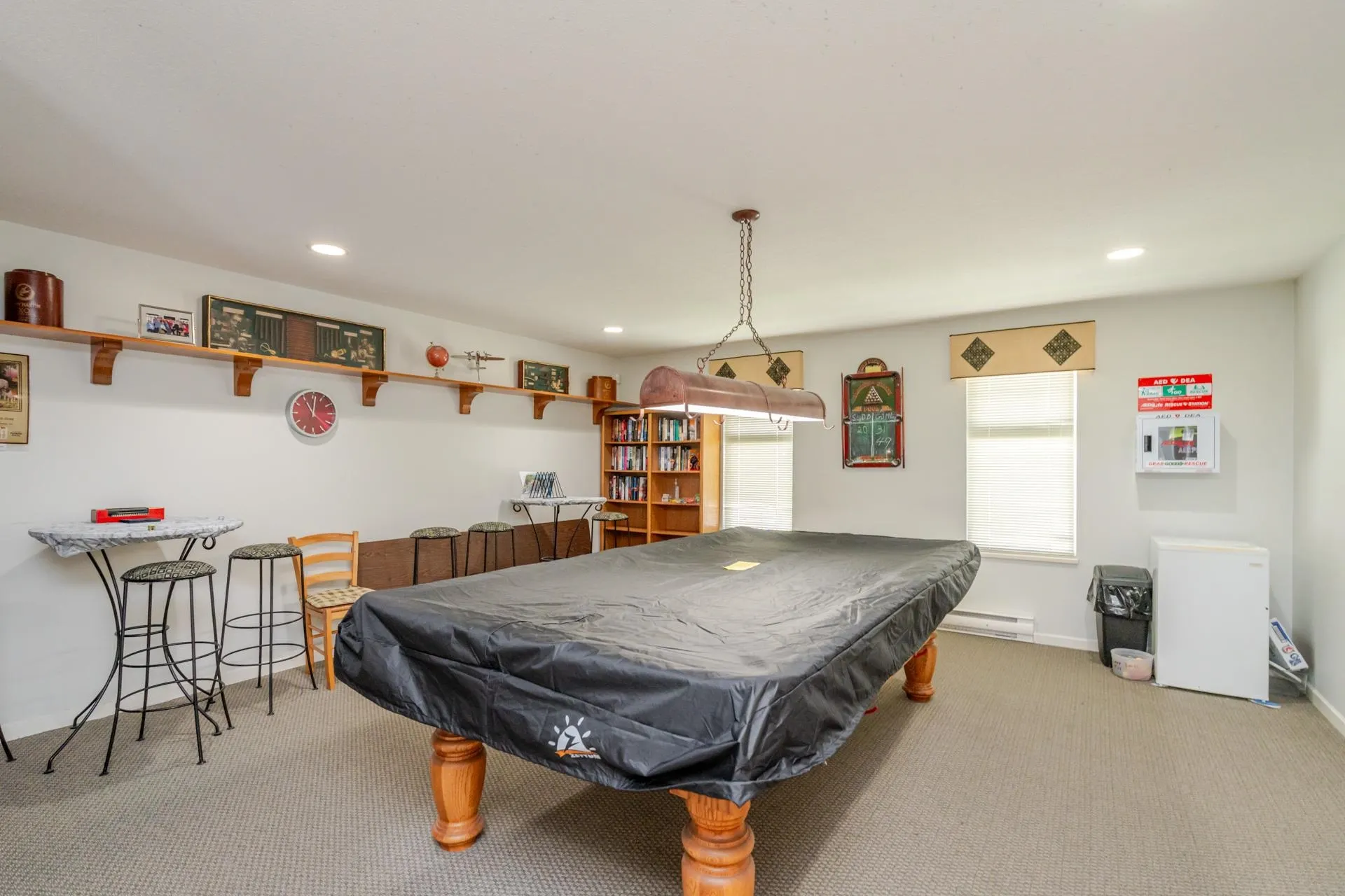 54 6885 184 Street