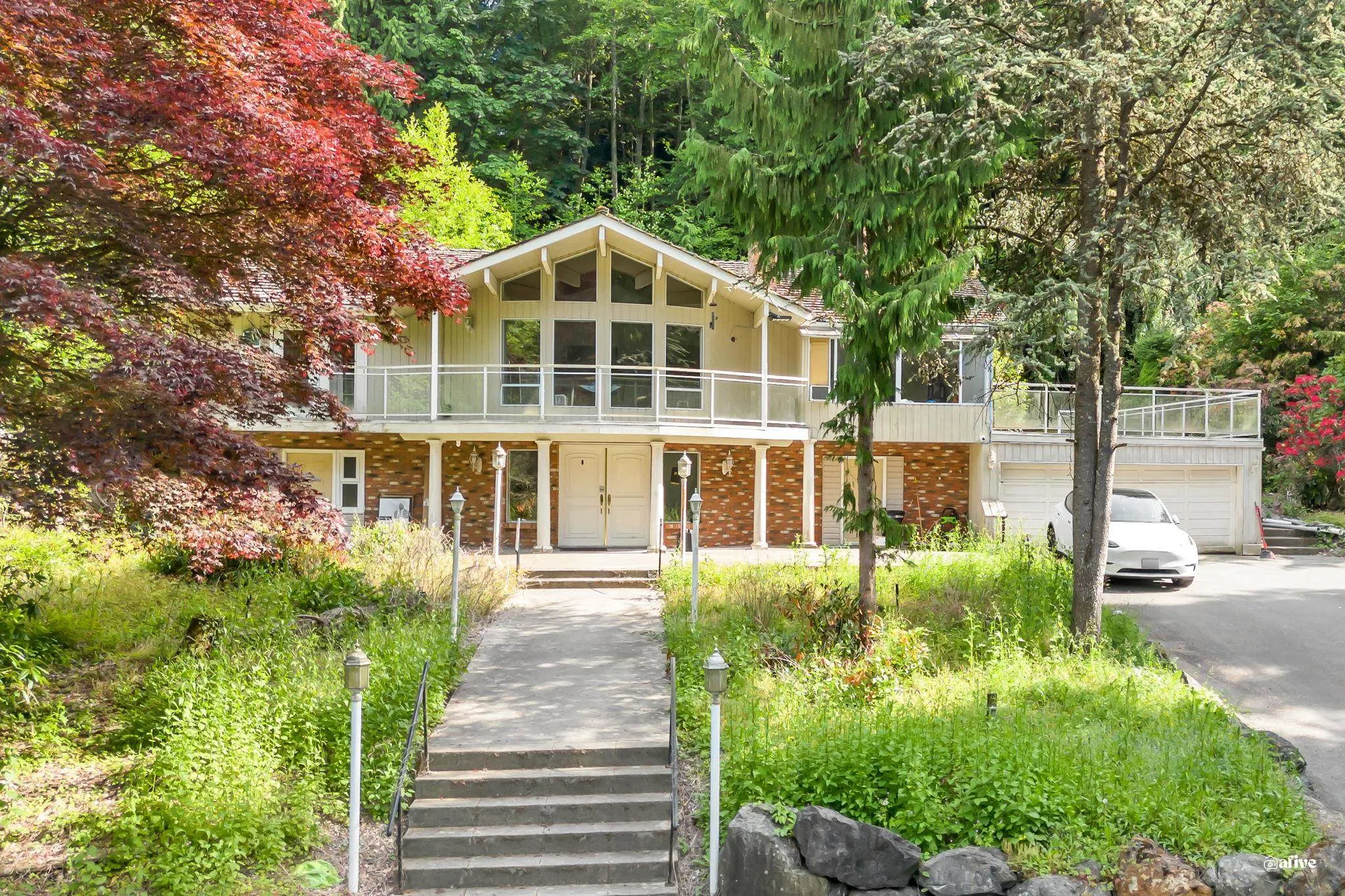 13838 Crescent Road