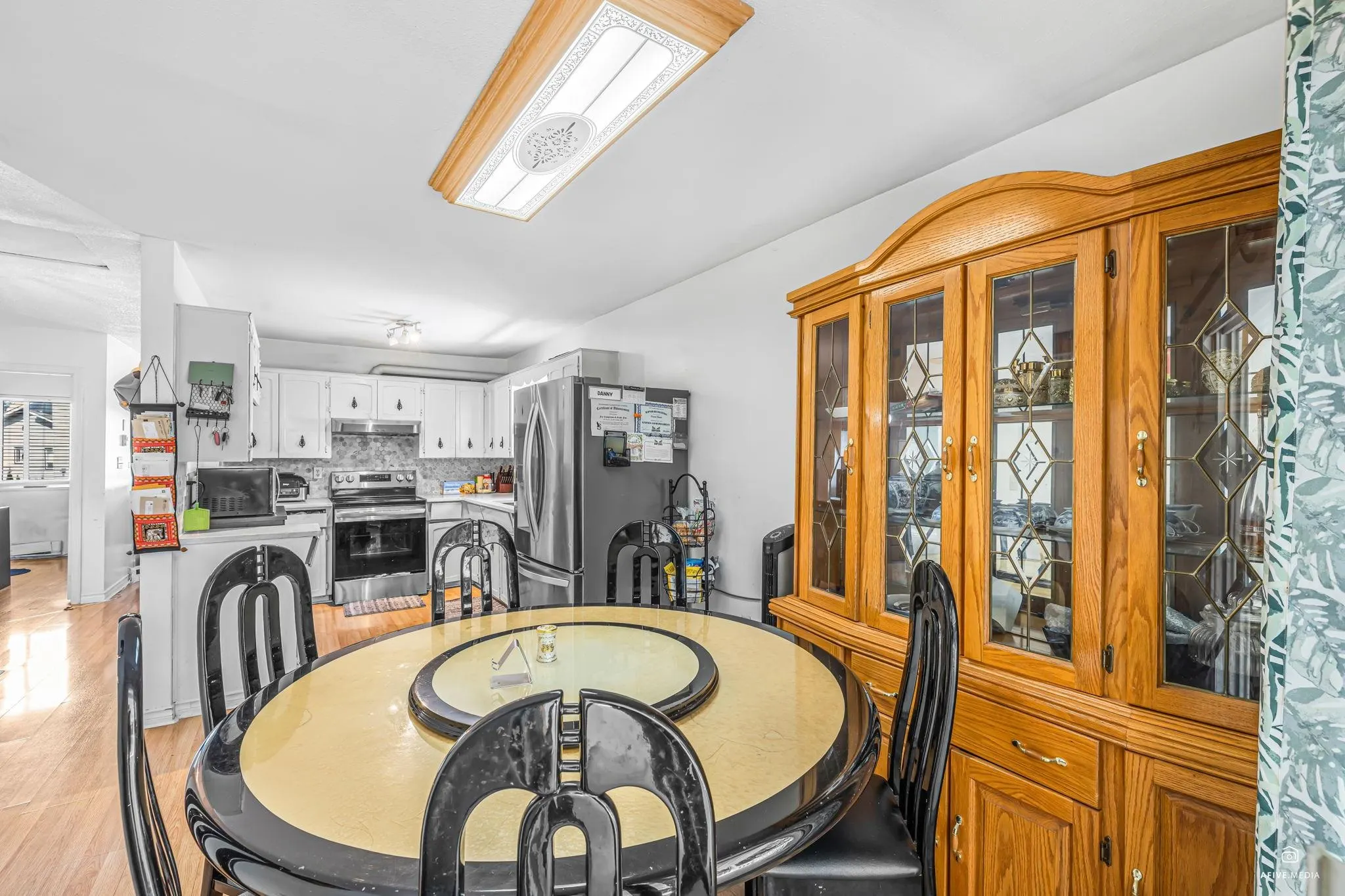 216 Davis Crescent
