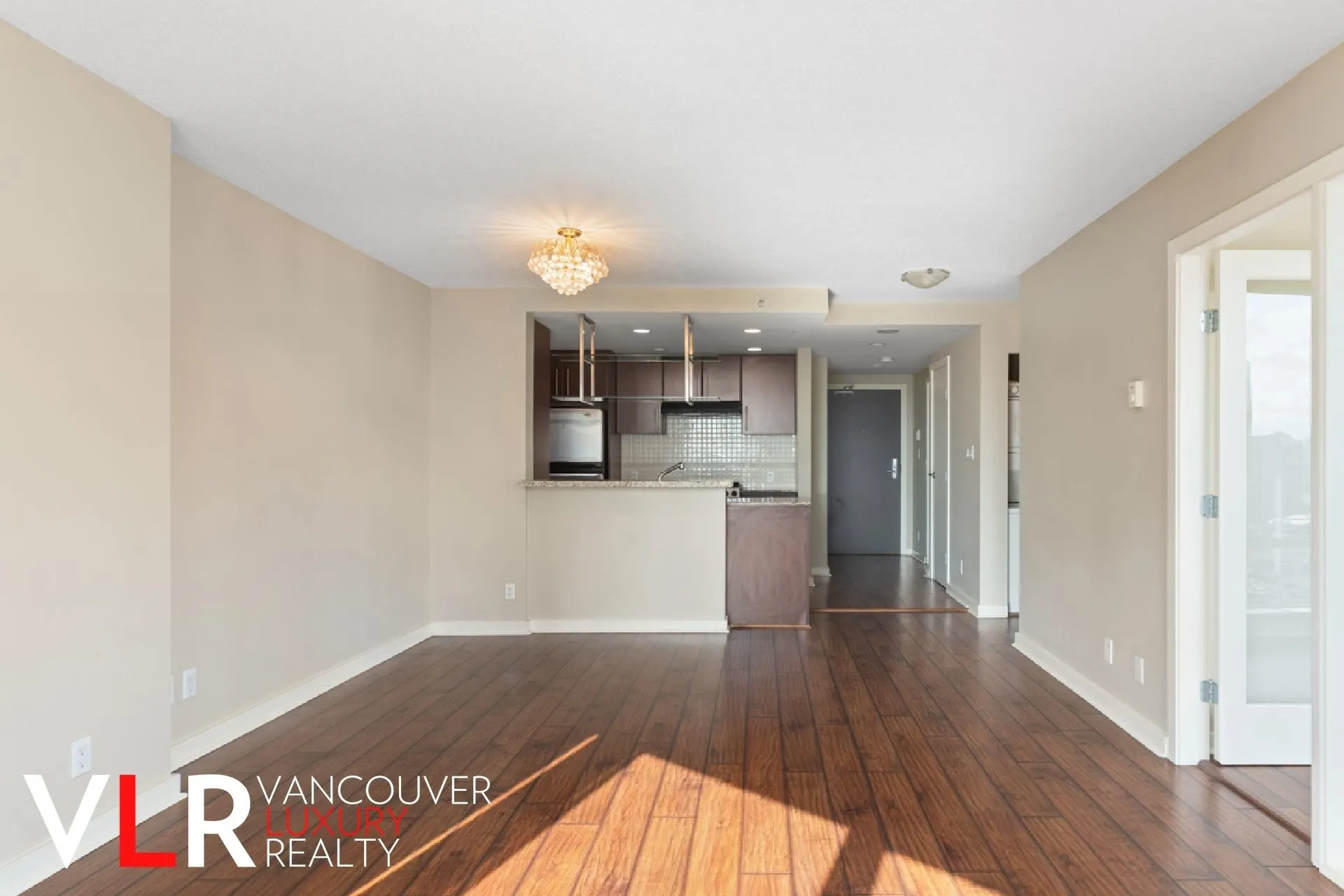 2607 455 Beach Crescent