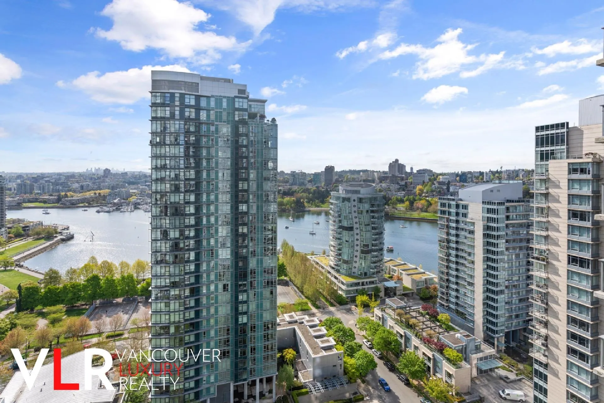 2607 455 Beach Crescent