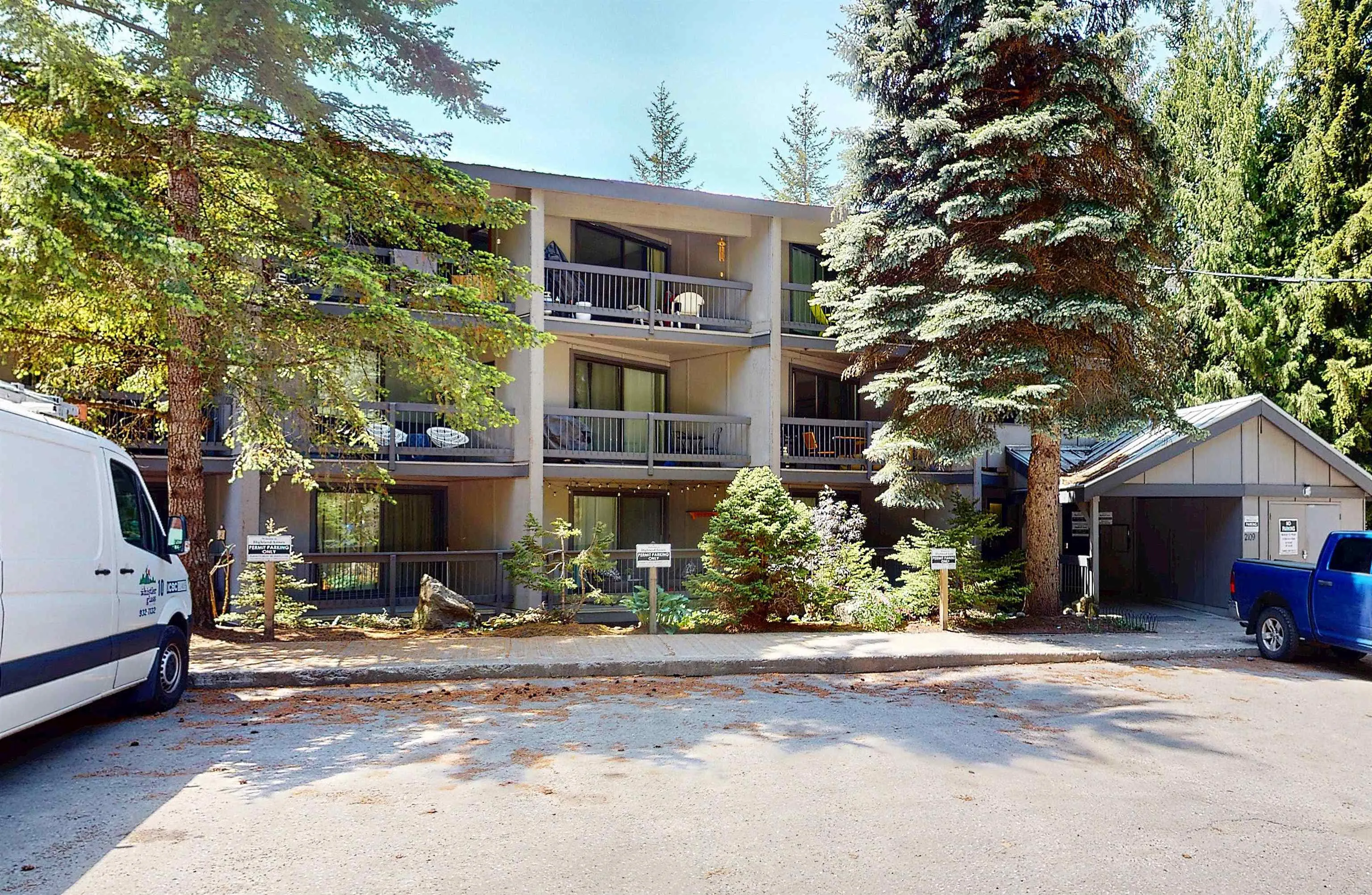 211 2109 Whistler Road