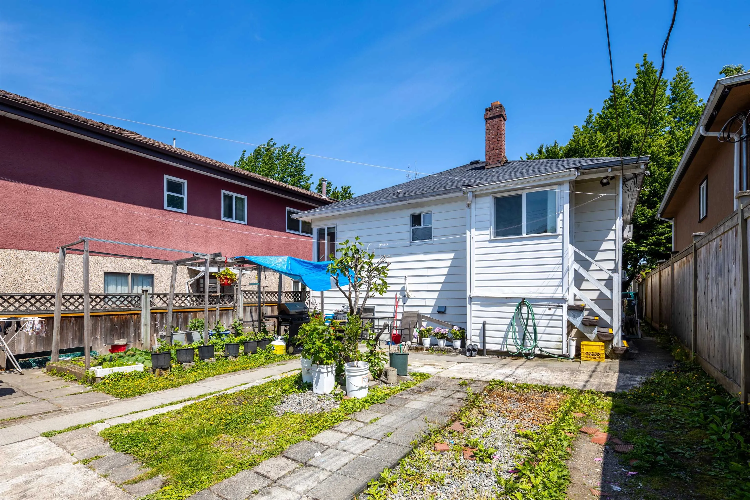 1181 Kelowna Street