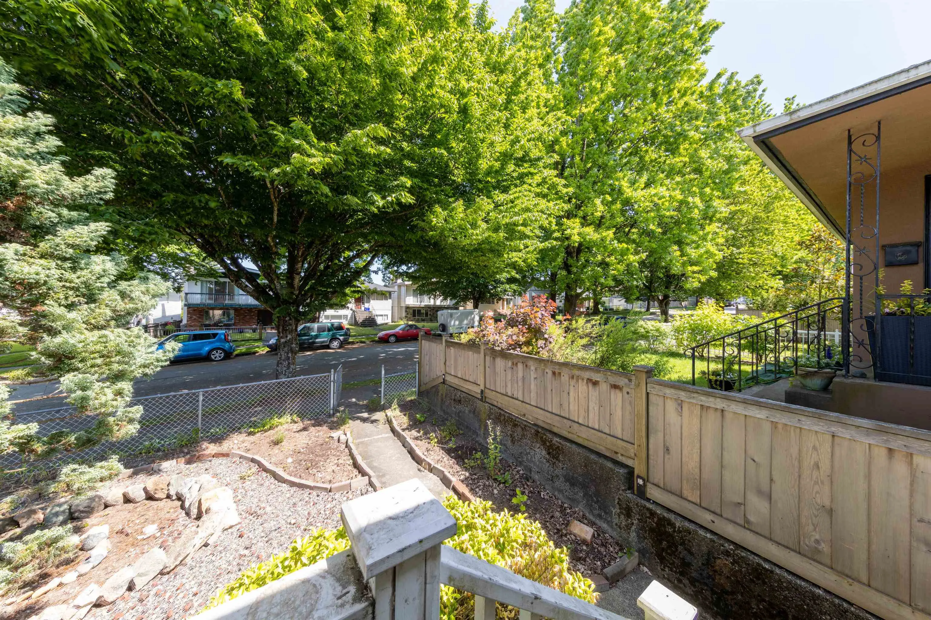 1181 Kelowna Street