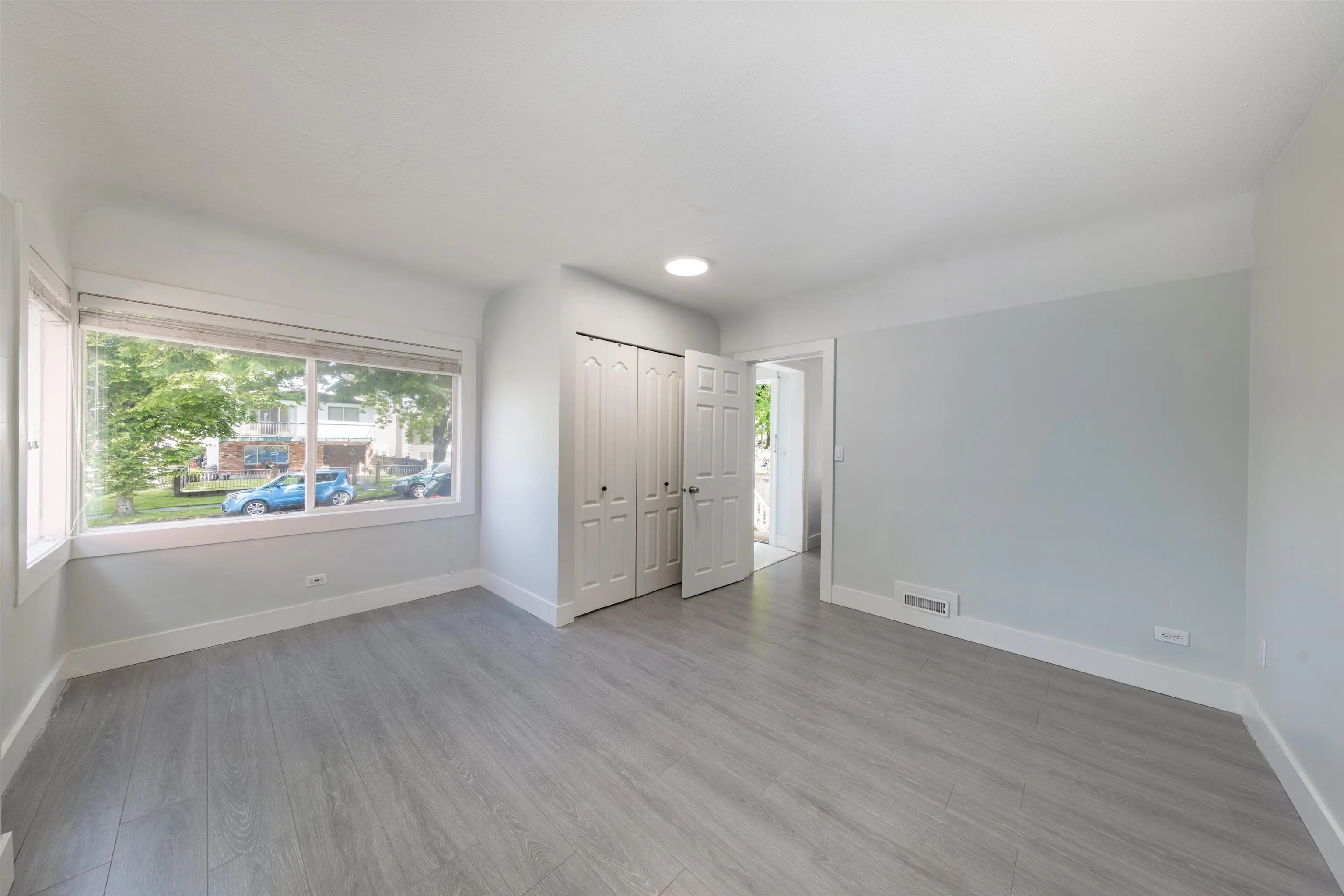 1181 Kelowna Street