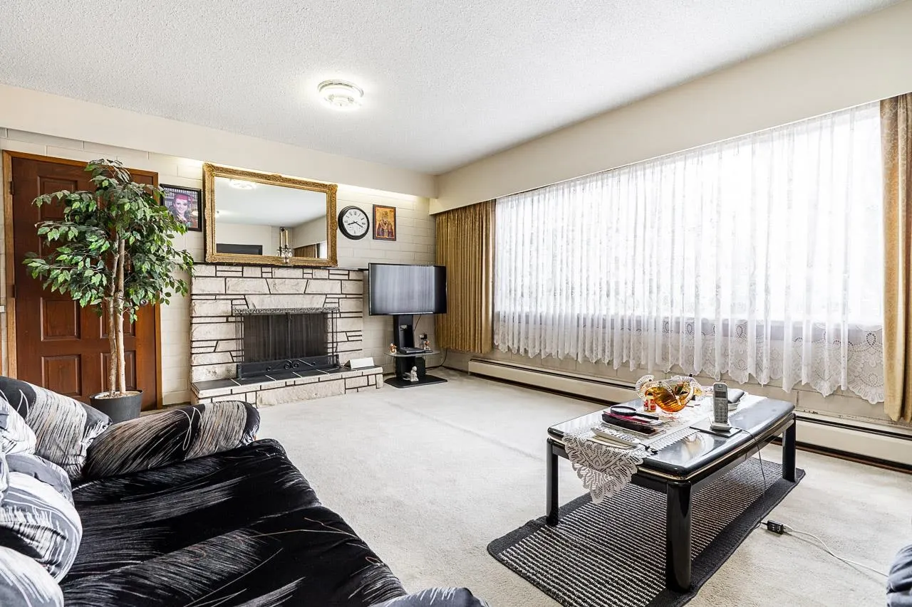 1415 Salsbury Drive