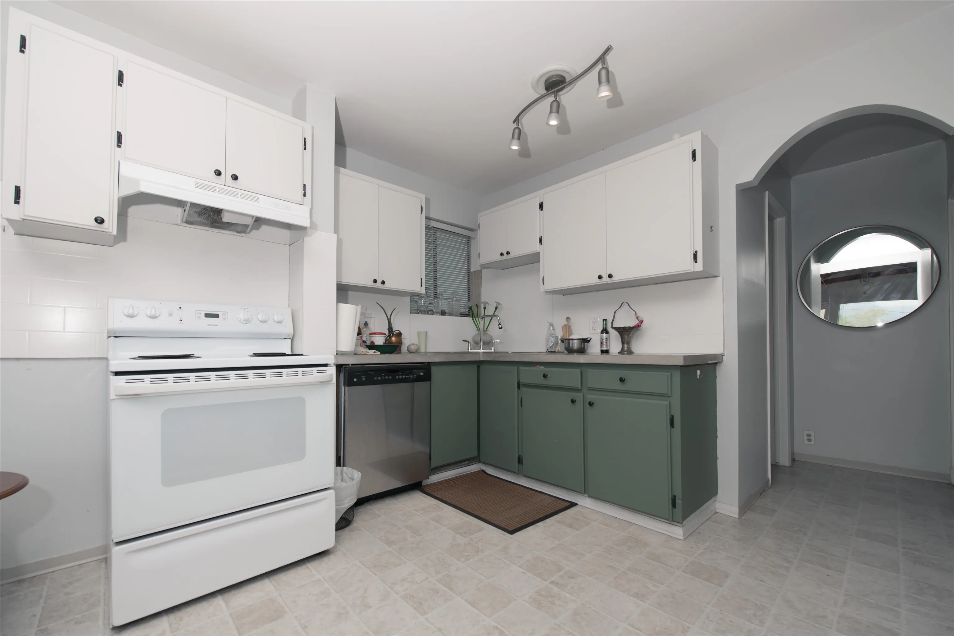 3439 Dundas Street