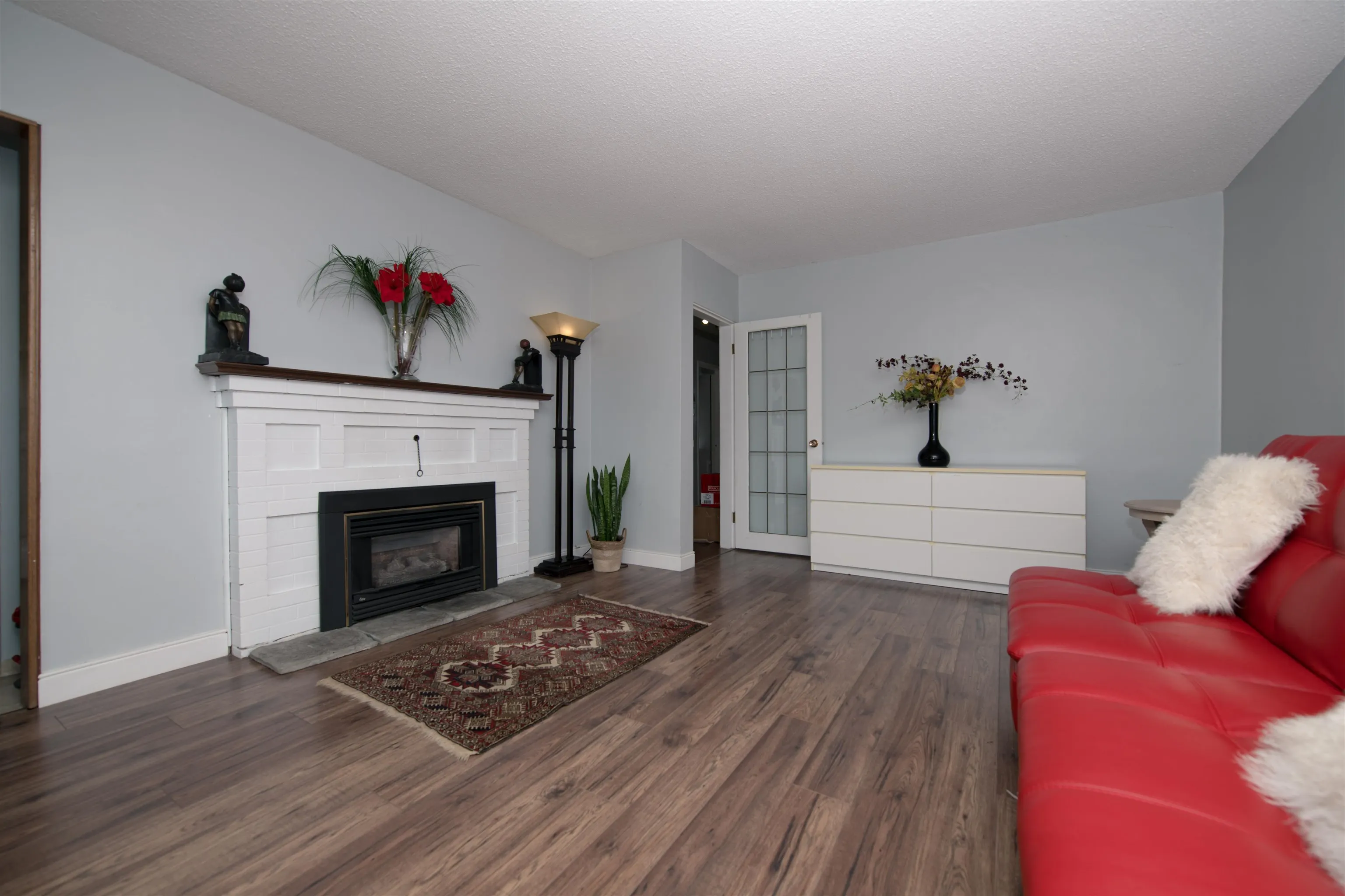 3439 Dundas Street