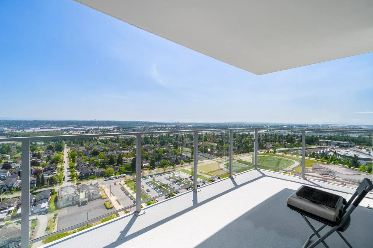 2307 7683 Park Crescent