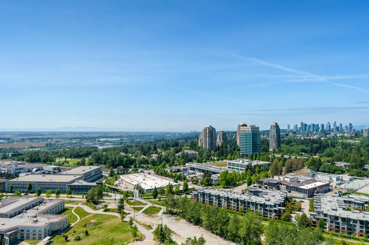 2307 7683 Park Crescent