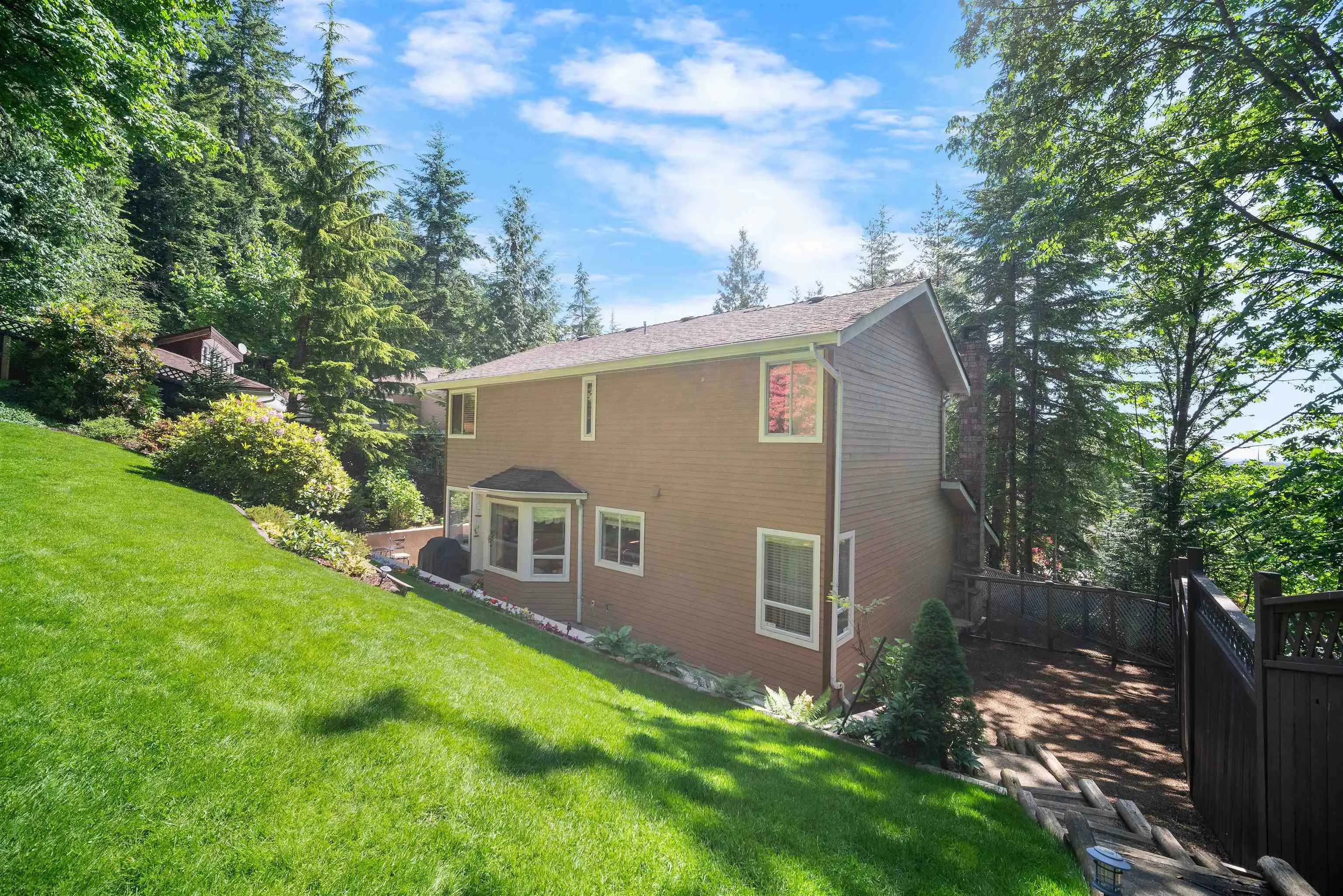 602 Thurston Terrace