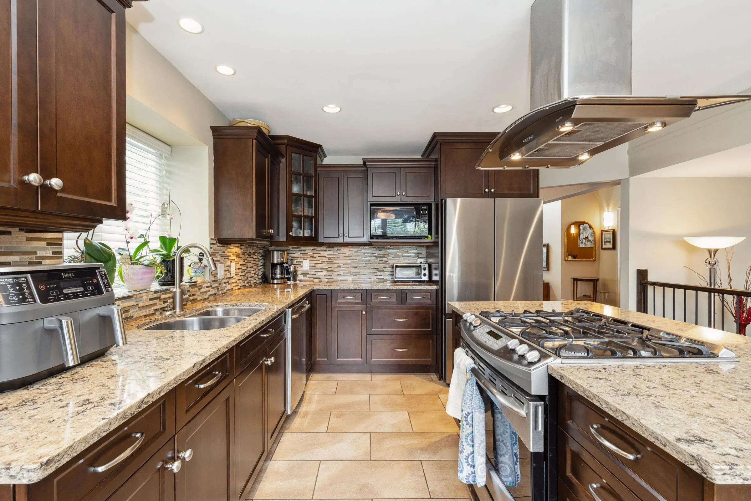 12019 Chestnut Crescent